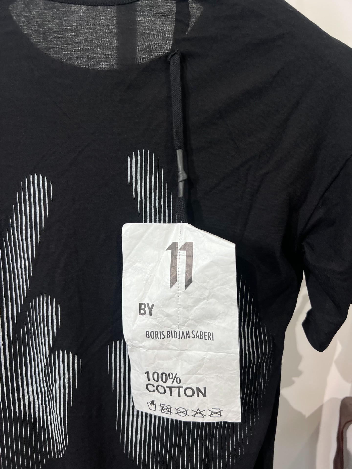 11 by Boris Bidjan Saberi Printed T-Shirt XL — label