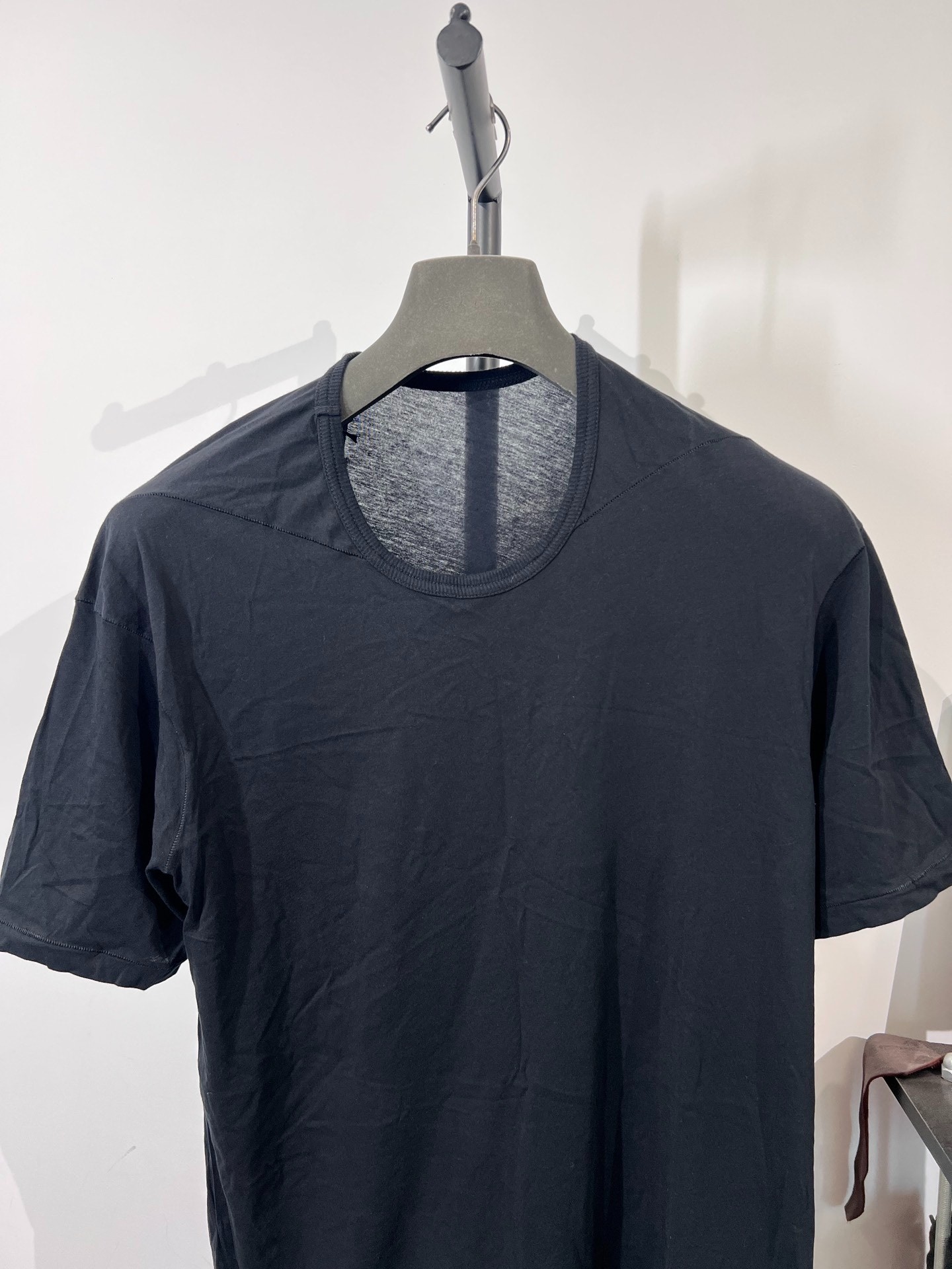 Boris Bidjan Saberi Basic Short Sleeve Tee — detail