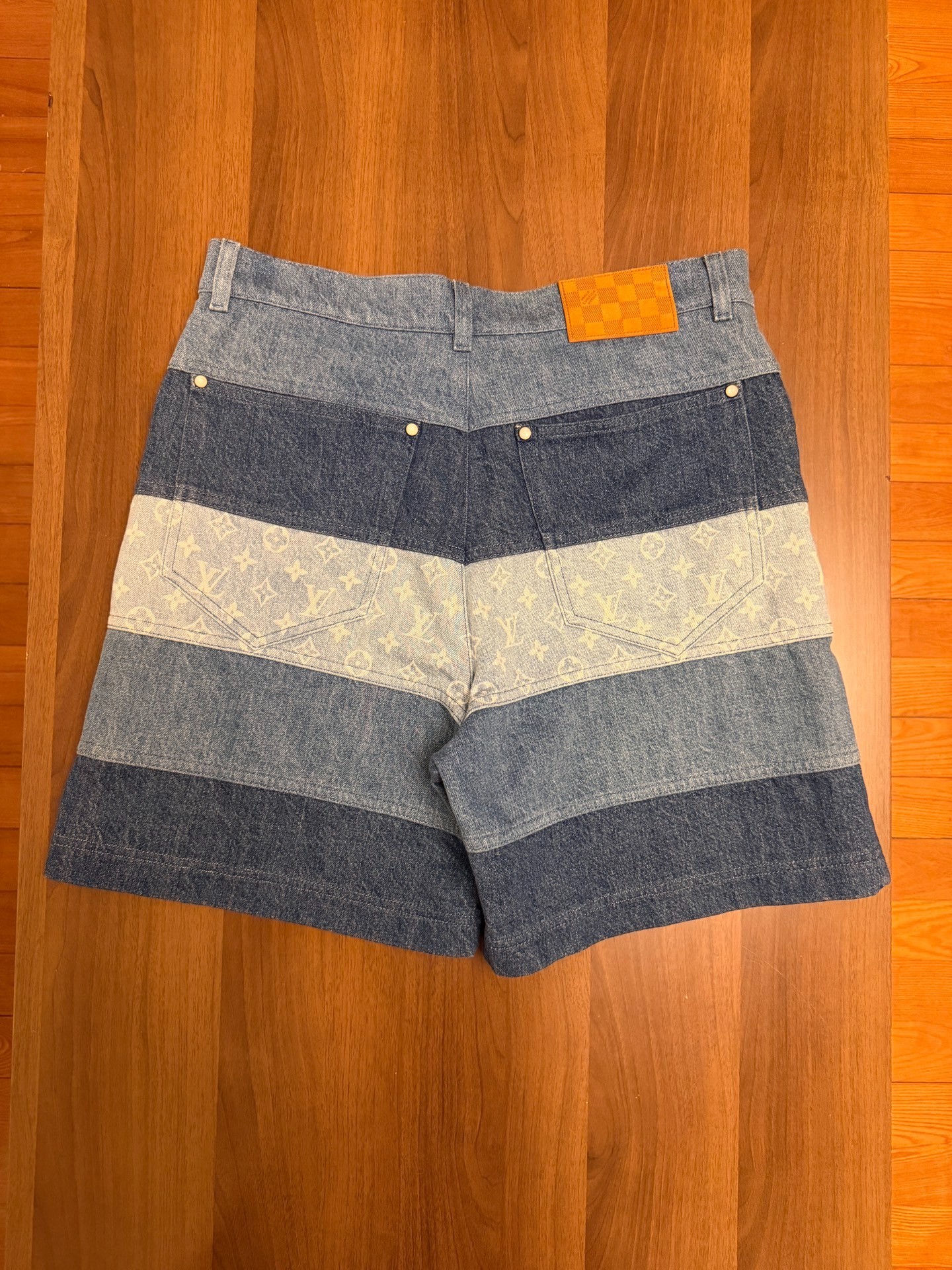 Louis Vuitton 24FW Monogram Denim Shorts — front