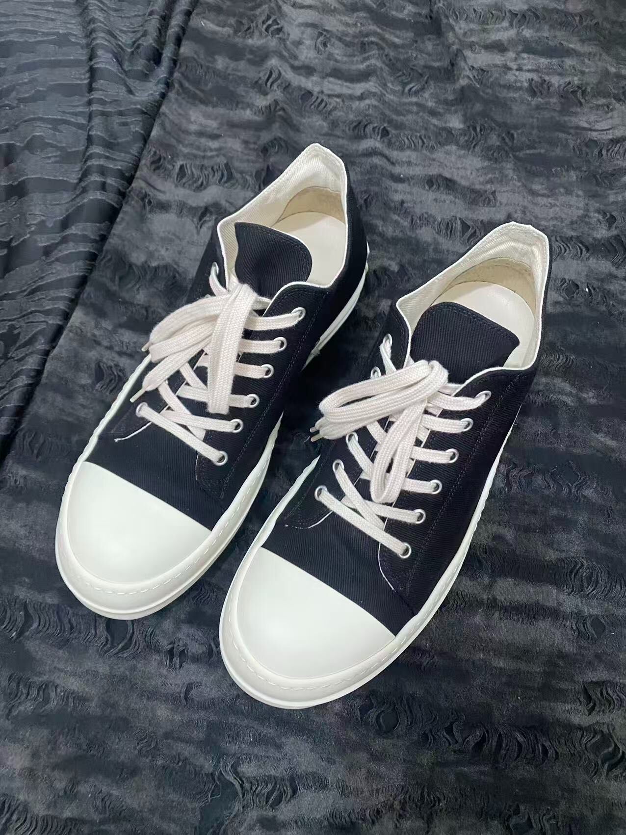 Rick Owens DRKSHDW Low-Top Canvas Shoes — front