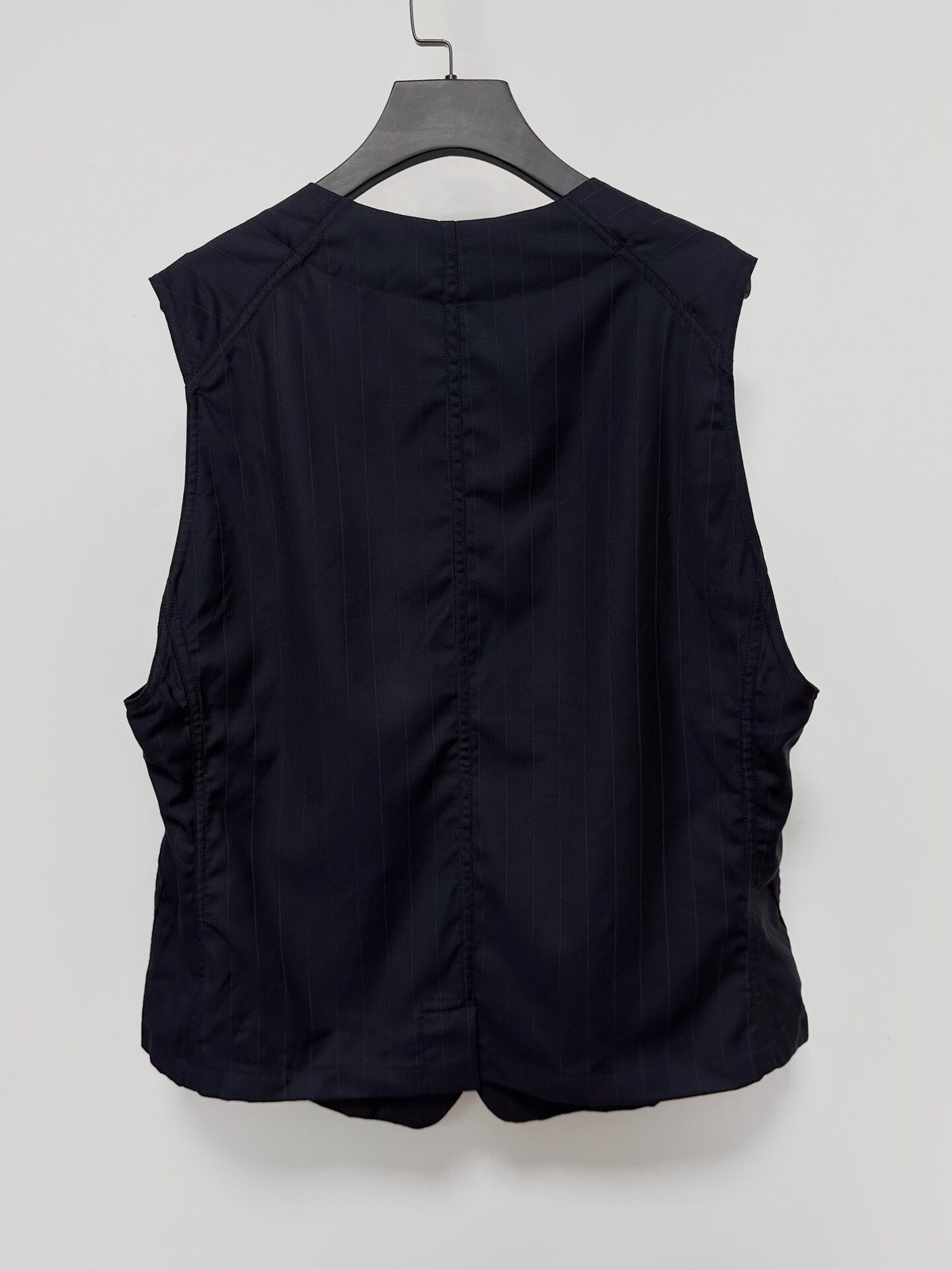 Geoffrey B Small 140s Wool-Silk Vest — back