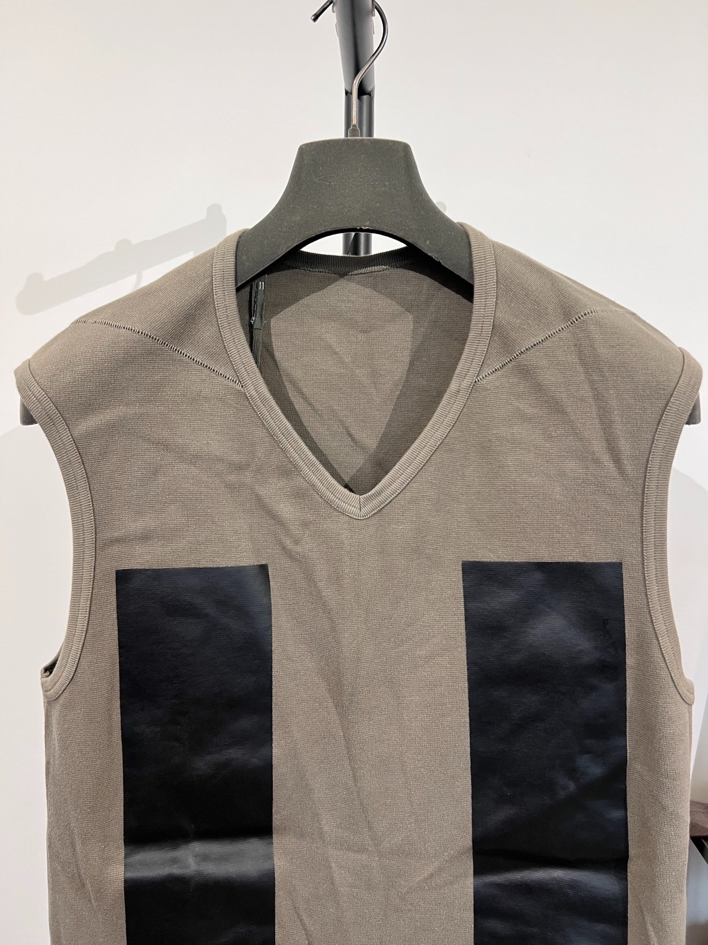 11by Boris Bidjan Saberi V-neck Vest — detail