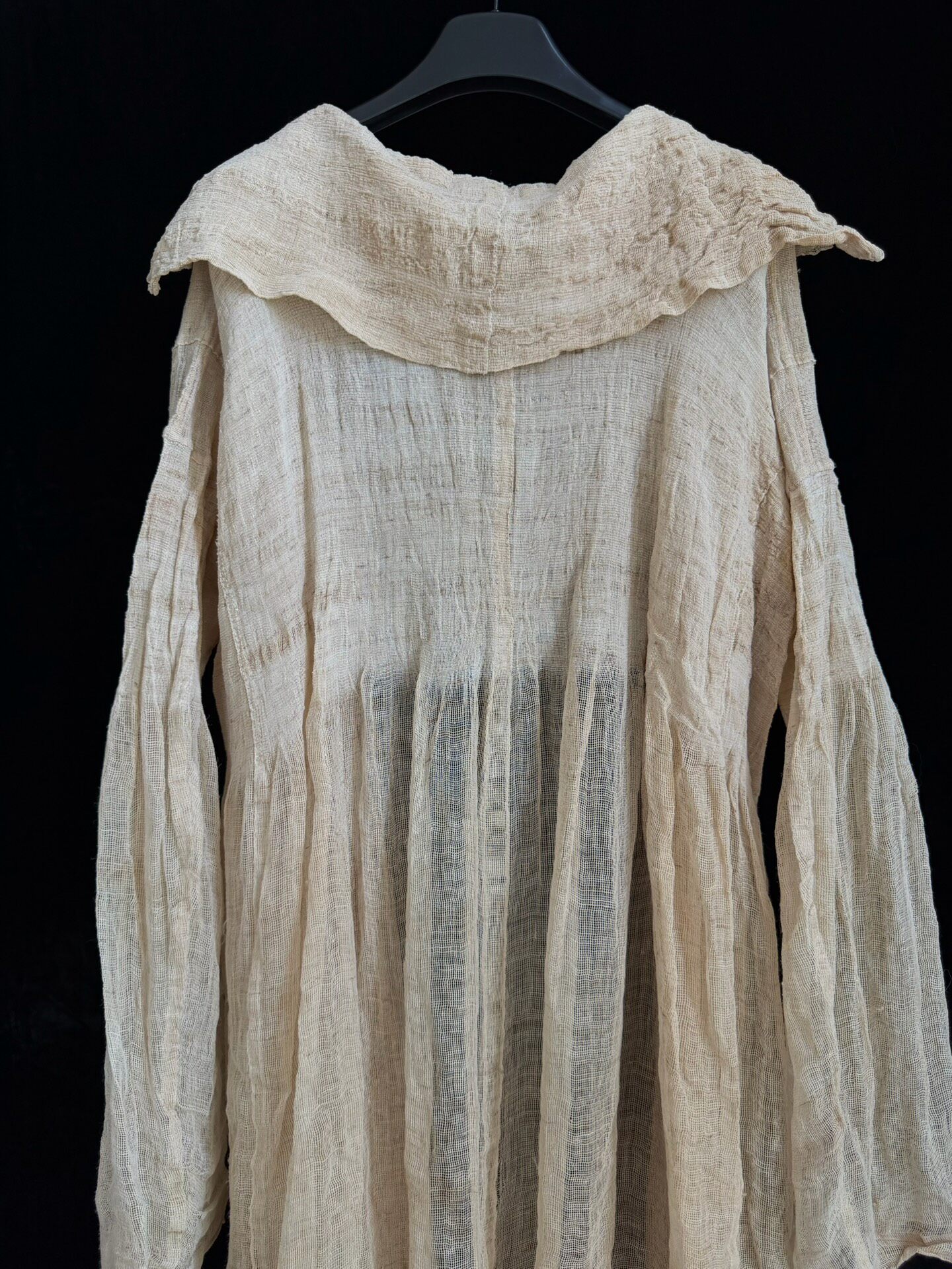 Issey Miyake 1993 Linen Pleated Cardigan — label