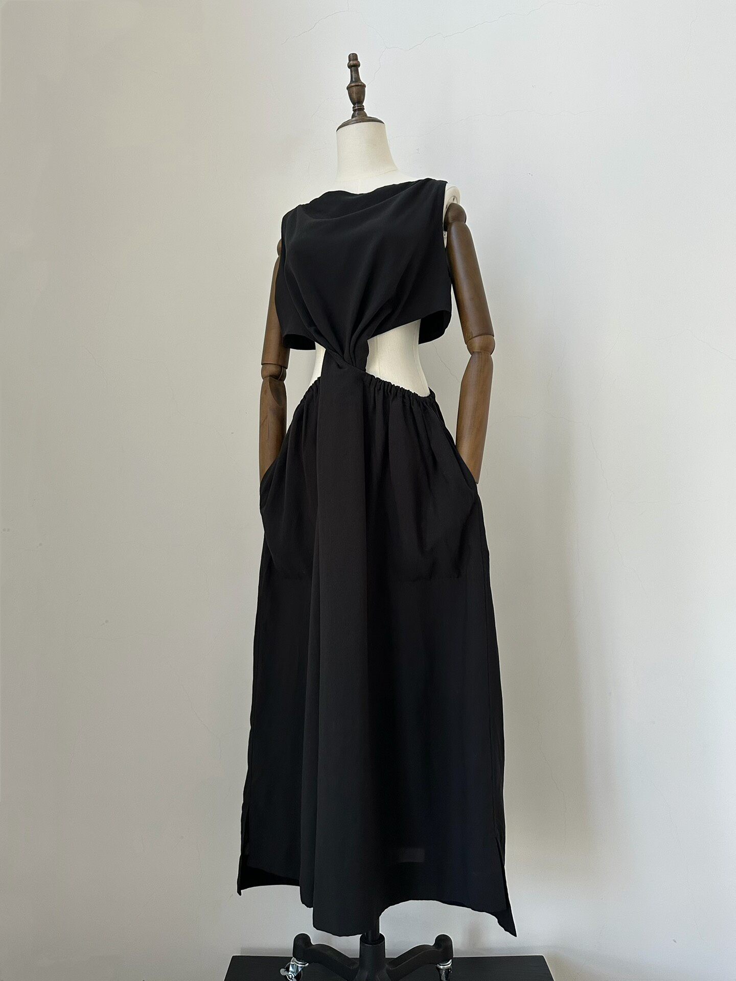 Issey Miyake 24SS Cutout Maxi Dress — label