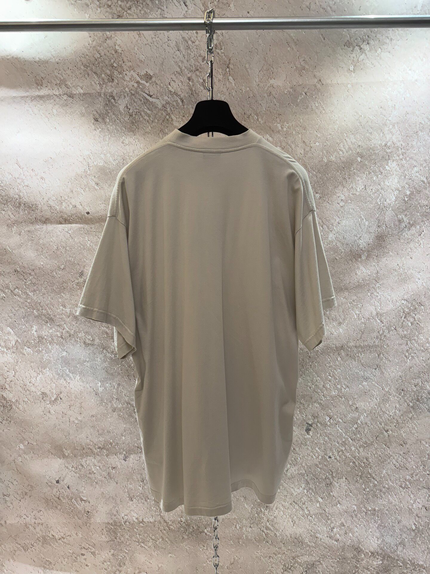 Balenciaga Apple Logo Beige T-Shirt — detail