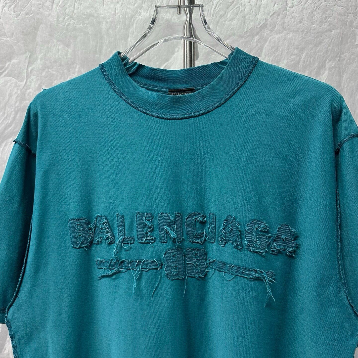 Balenciaga SS24 2B Patch Short Sleeve Tee — detail