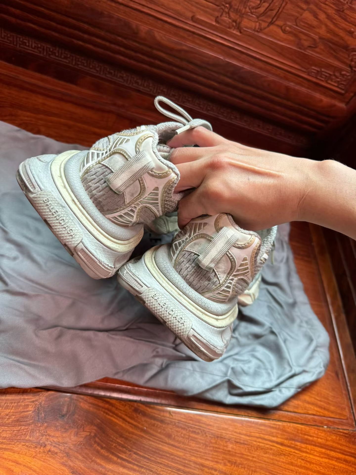 Balenciaga 3XL Sneakers Size 36 — label