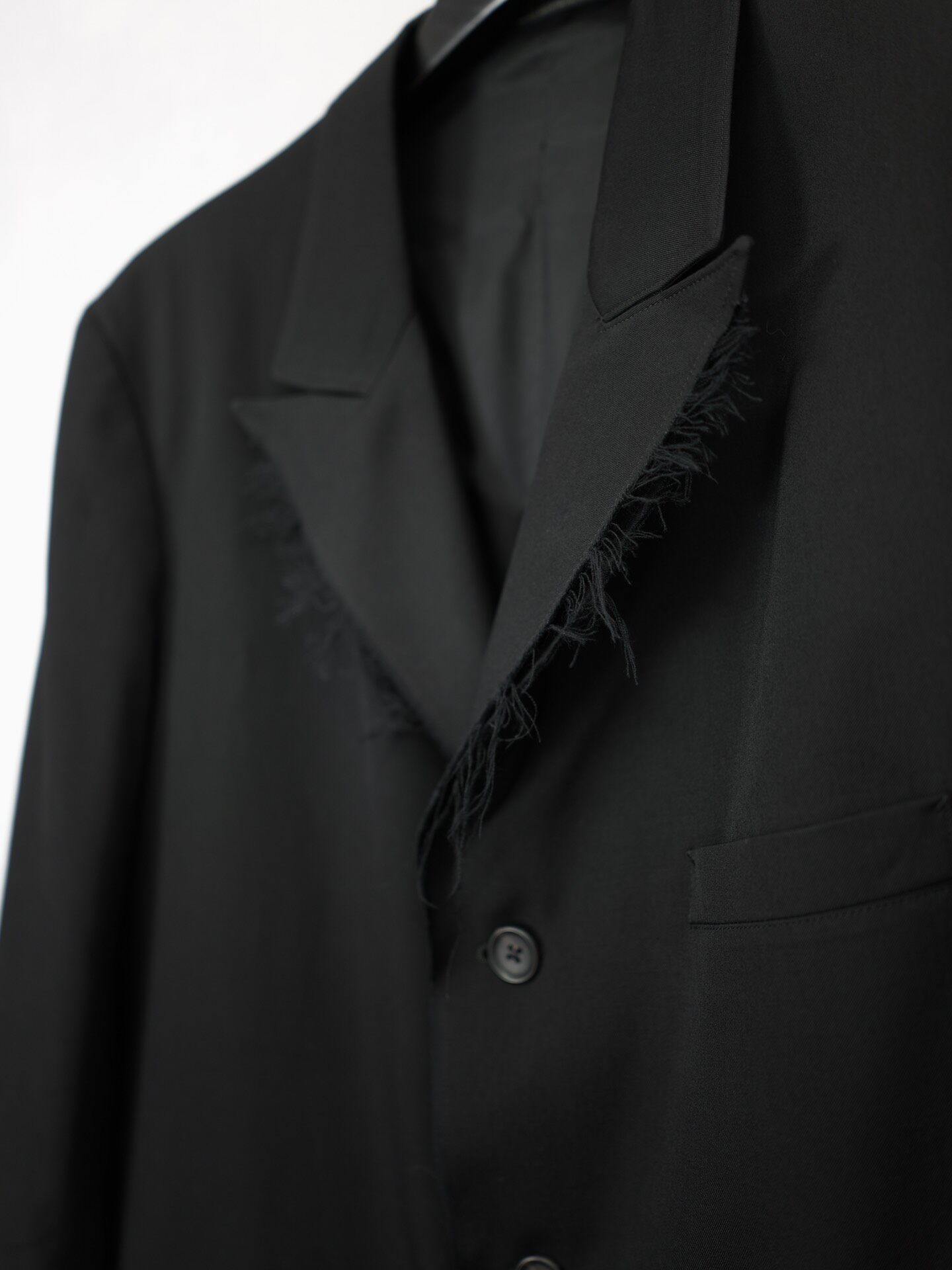 Yohji Yamamoto 23SS Frayed Coat — detail