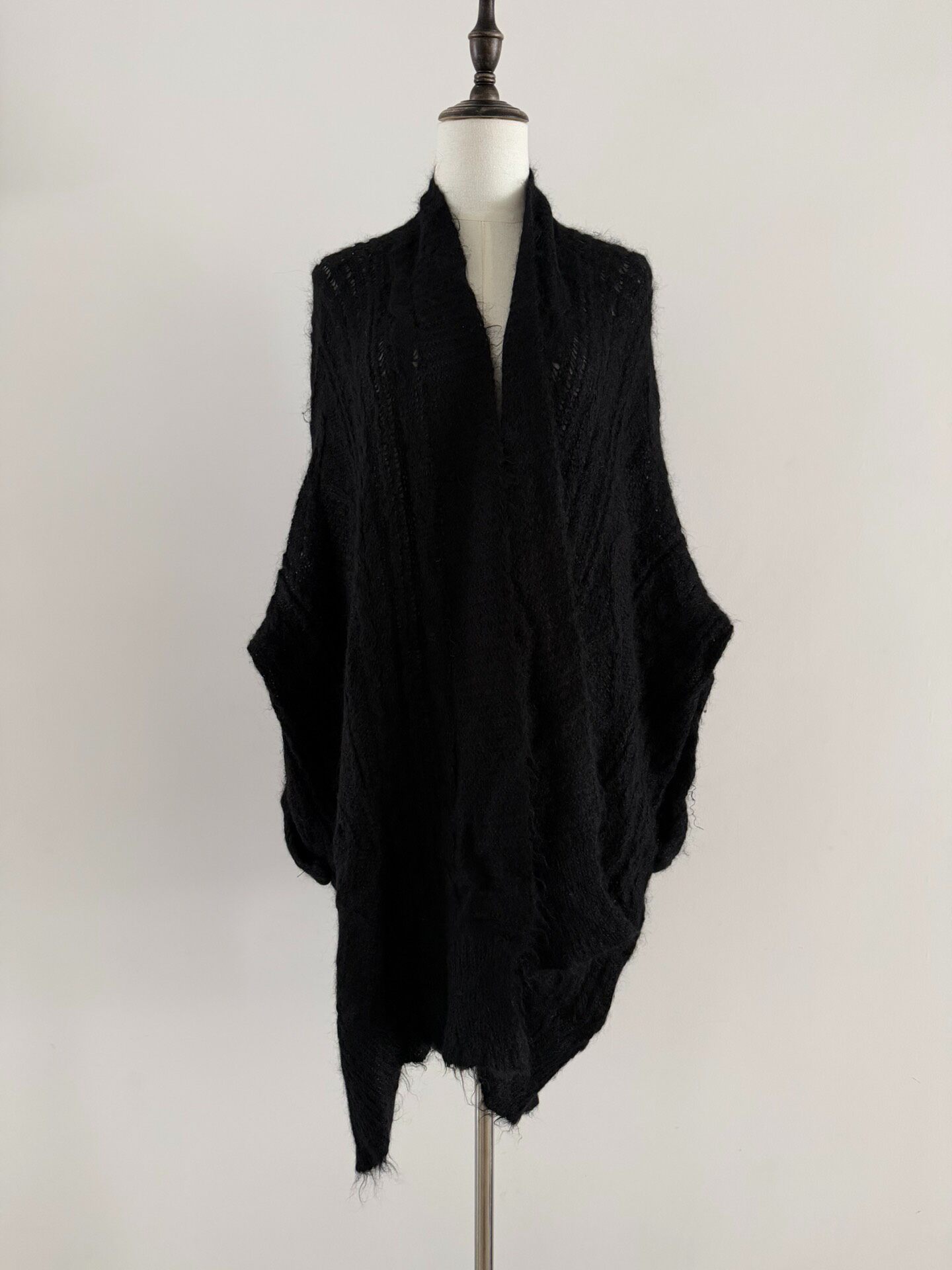 Junya Watanabe 11AW Asymmetric Mohair Cardigan — detail