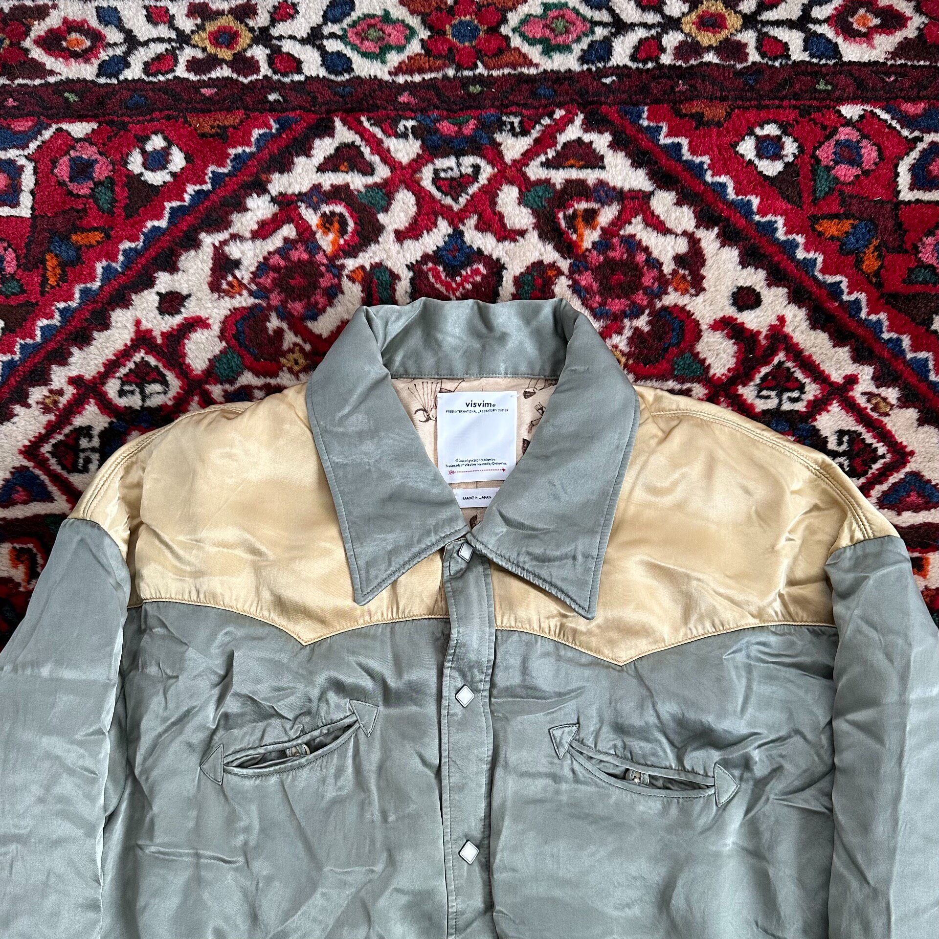 Visvim 25AW LIHHTCLOUD Down Jacket — label