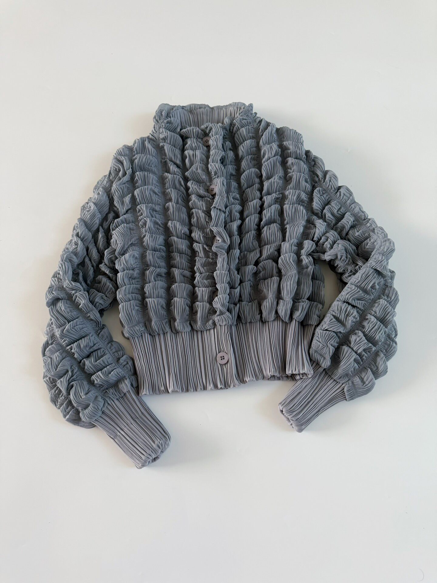 Issey Miyake 2008 Fete Pleated Cropped Jacket — detail