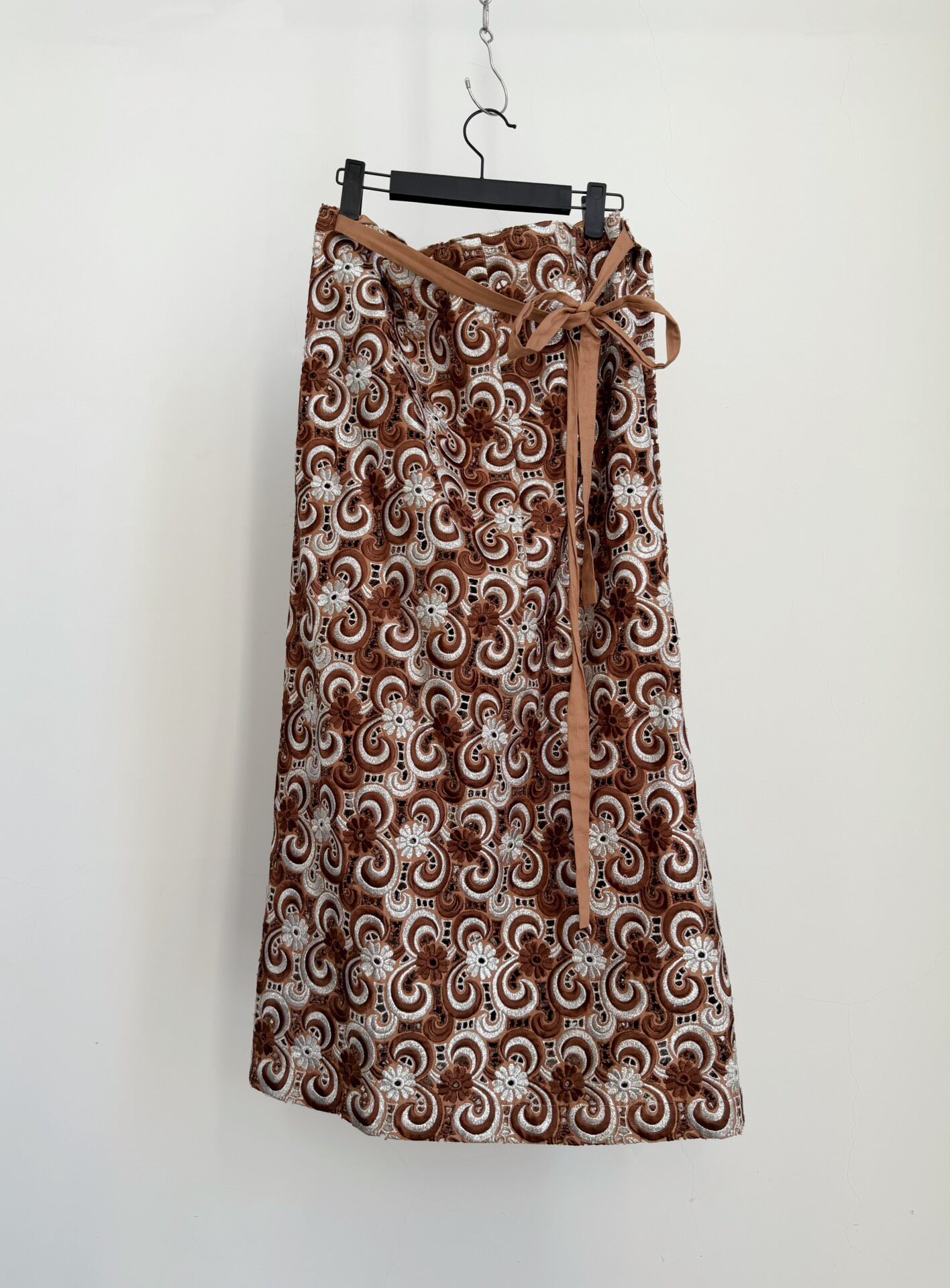 Comme des Garcons Midi Embroidered Skirt