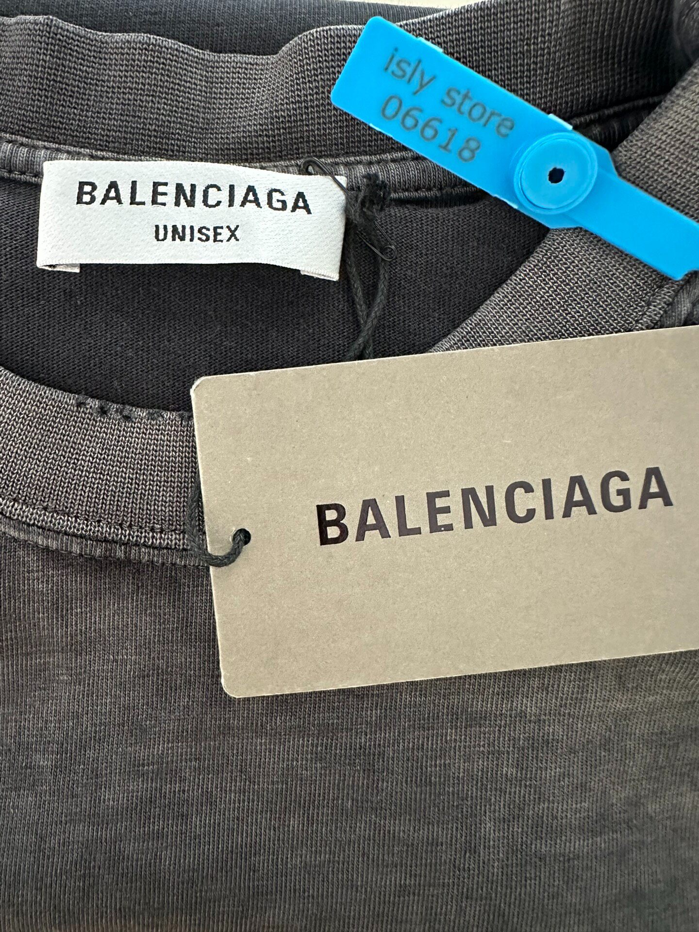 Balenciaga Distressed BB Logo Tee — label