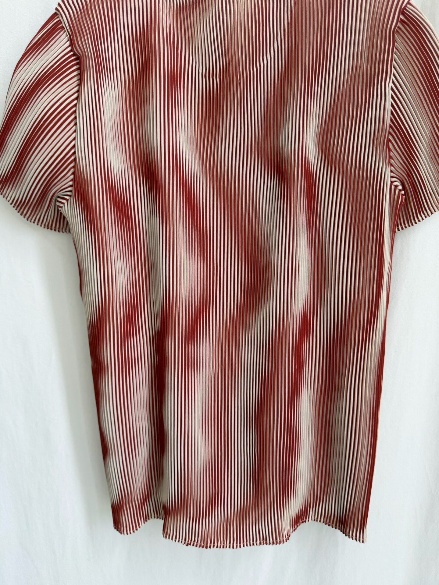 Issey Miyake 1997 Water Ripple Pleated Top — label