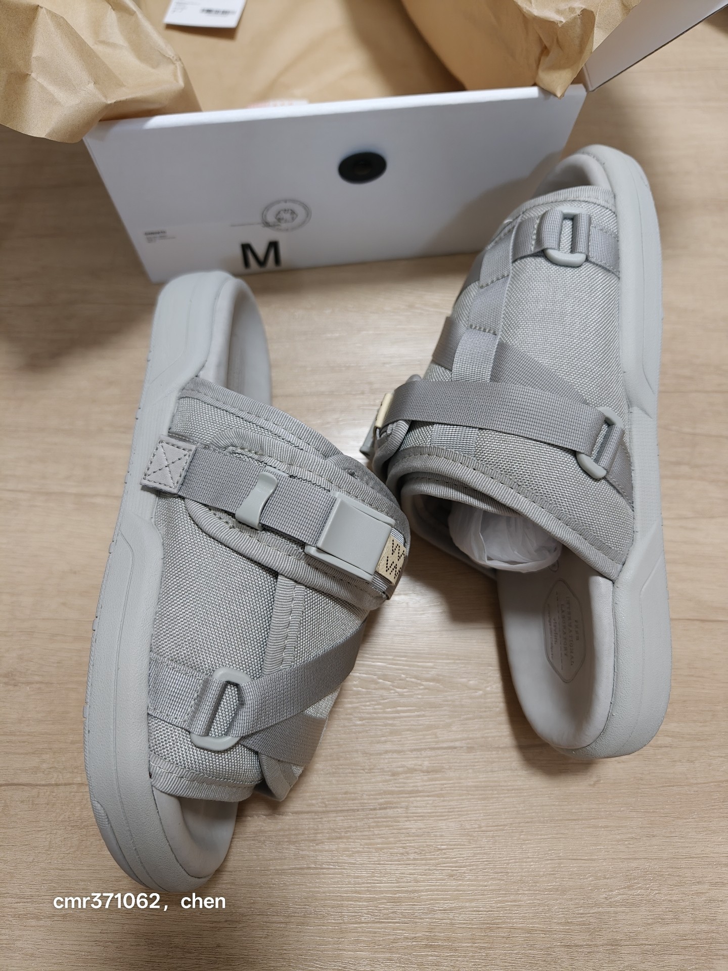 Visvim 26SS Spot Christo Gray Slide — detail