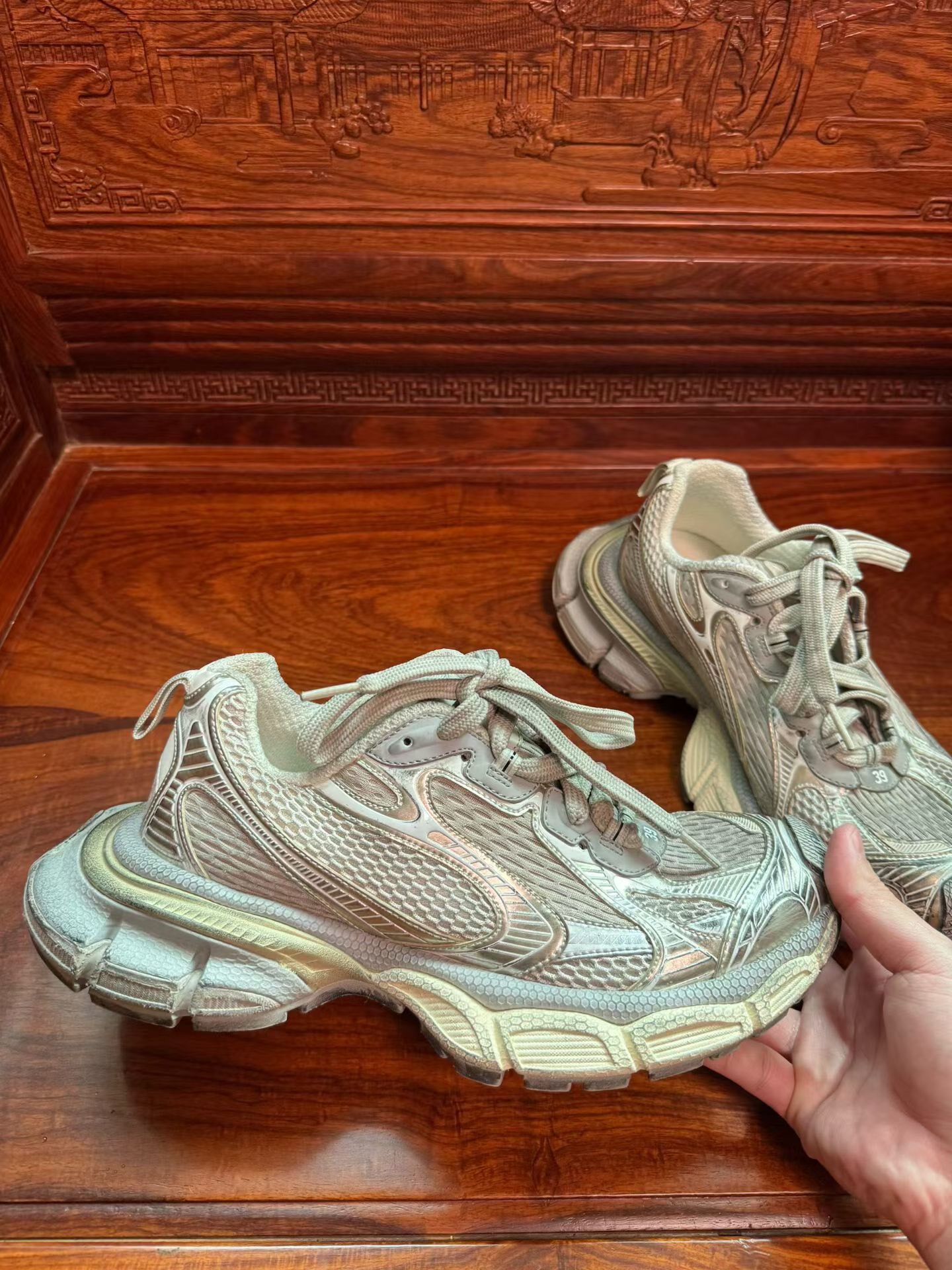 Balenciaga 3XL Gray Sneakers — detail