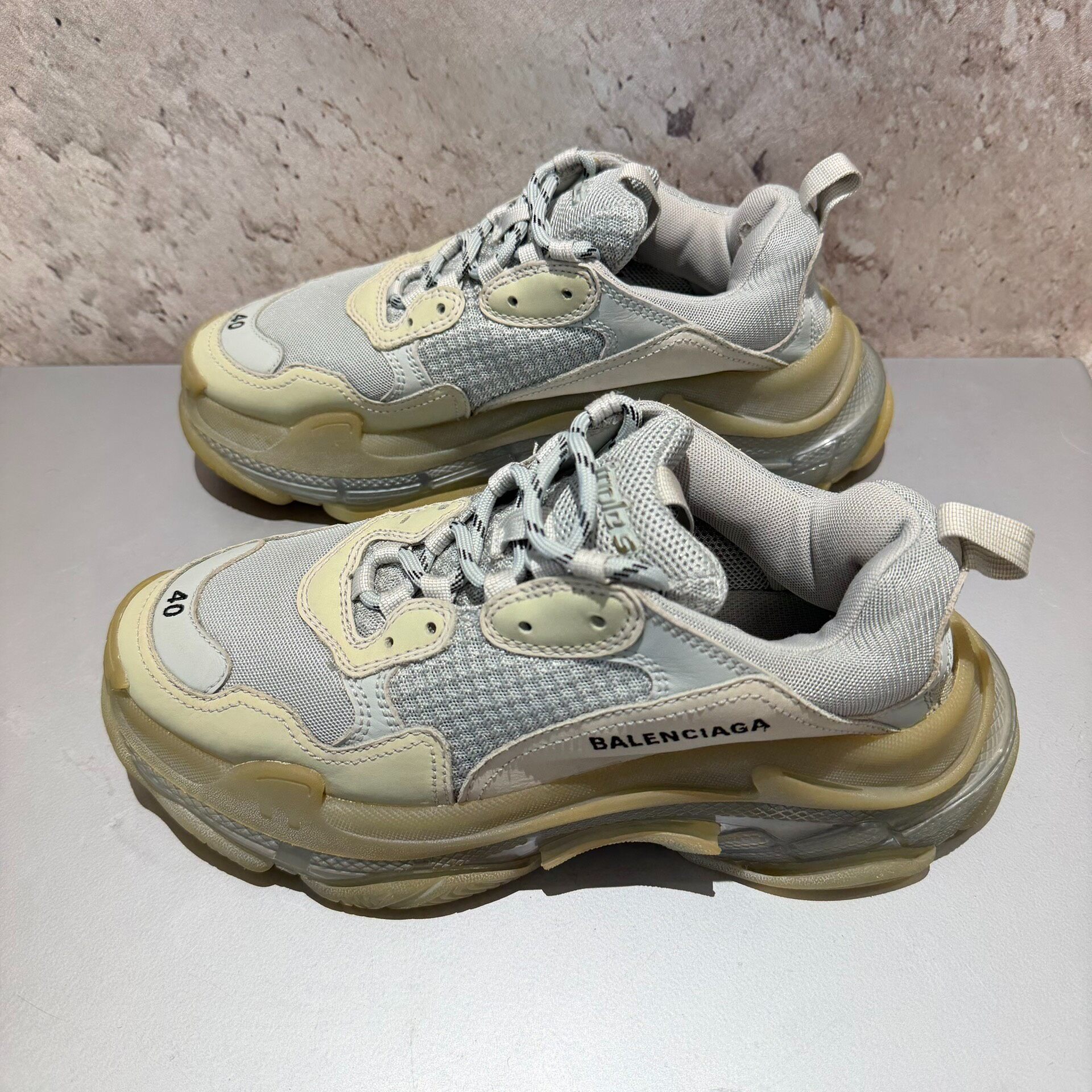 Balenciaga Triple S Gray Size 40 — detail