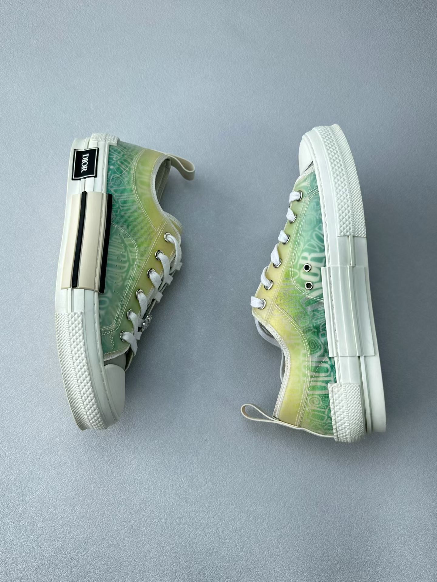 Dior x Stussy Low-Top Sneakers — detail