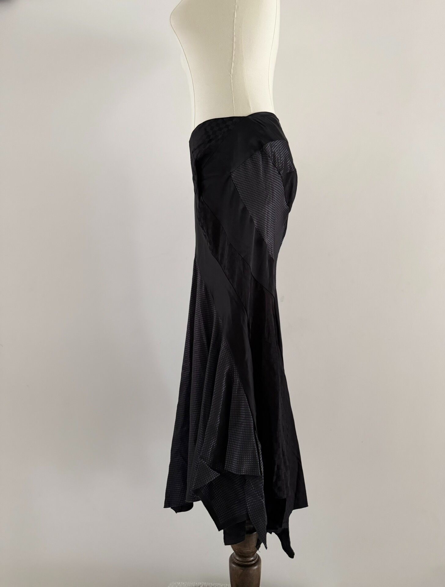 Junya Watanabe 06SS Fish Tail Pleated Skirt — label