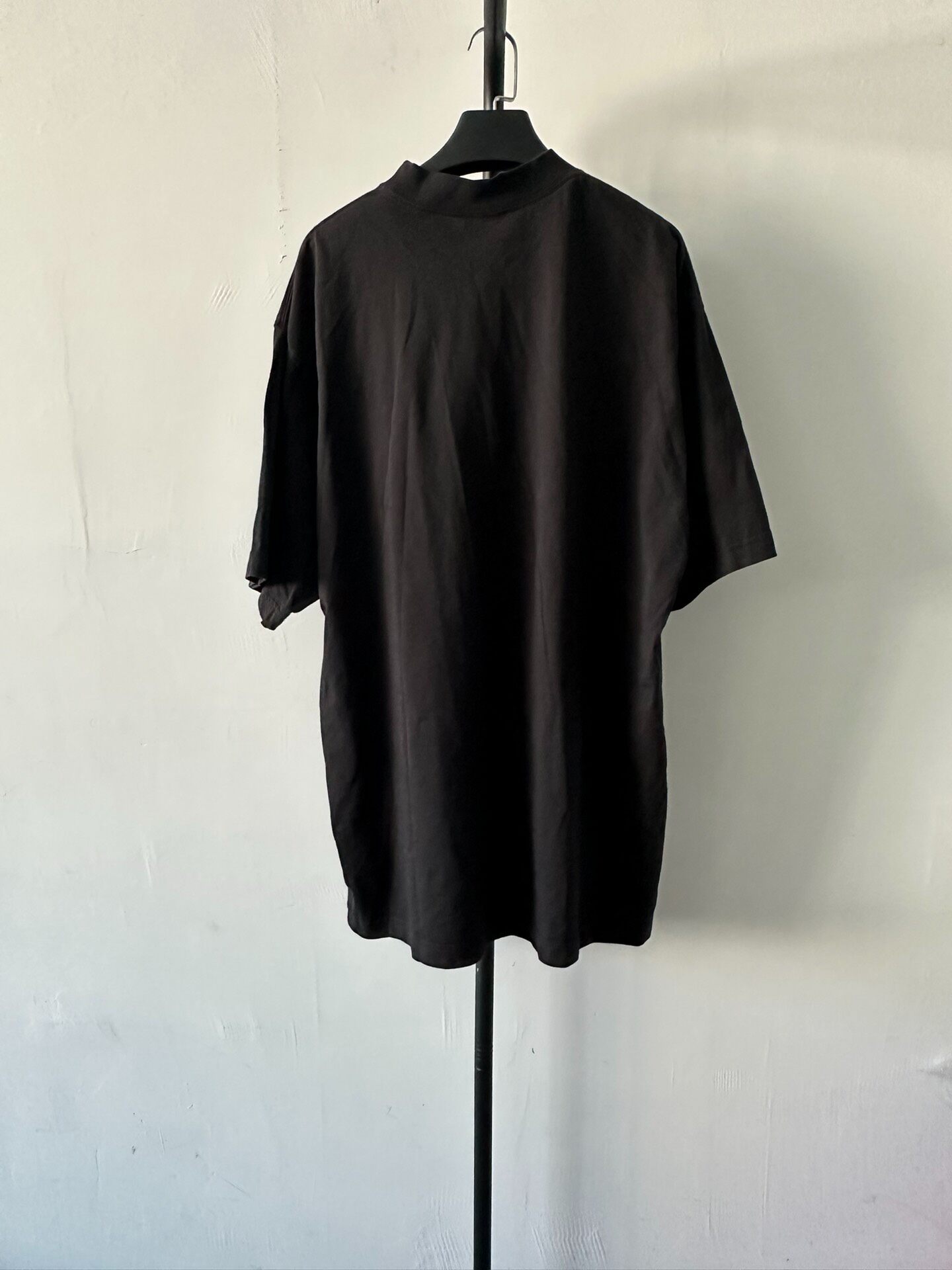 Balenciaga Logo Print Activewear T-Shirt — front