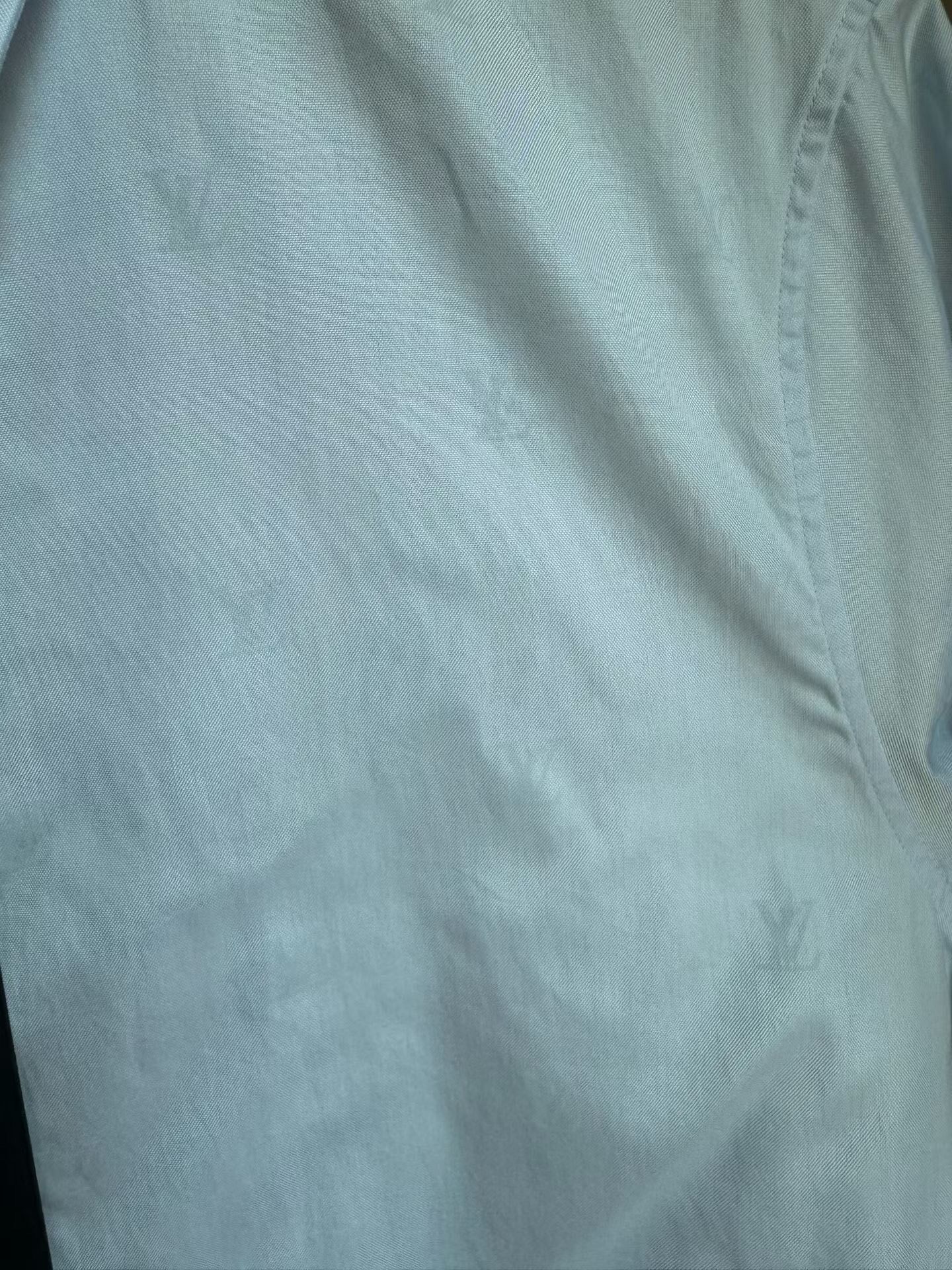 Louis Vuitton Light Blue Short-Sleeve Shirt — detail