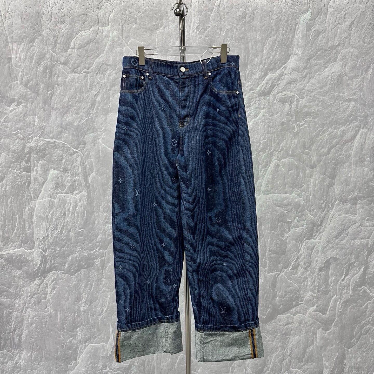 Louis Vuitton FW25 Denim Jeans Q00120 — front