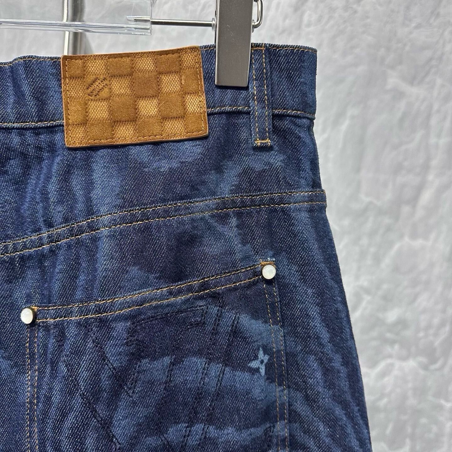 Louis Vuitton FW25 Denim Jeans Q00120 — back