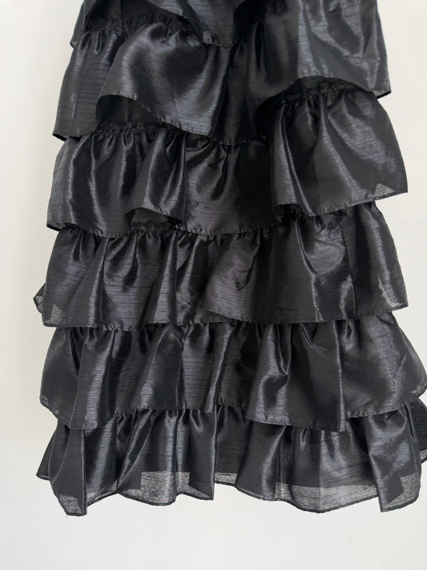 Comme des Garcons Tiered Midi Skirt — label