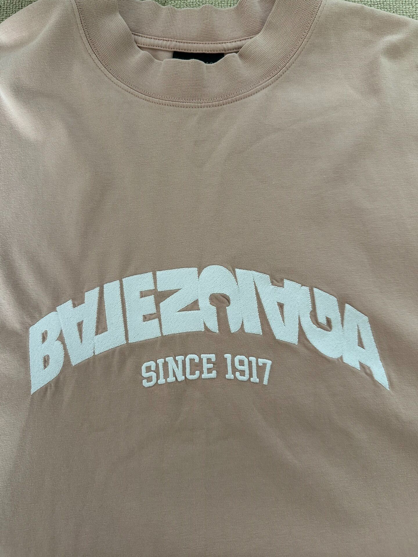 Balenciaga Pink Logo Short Sleeve T-Shirt — detail