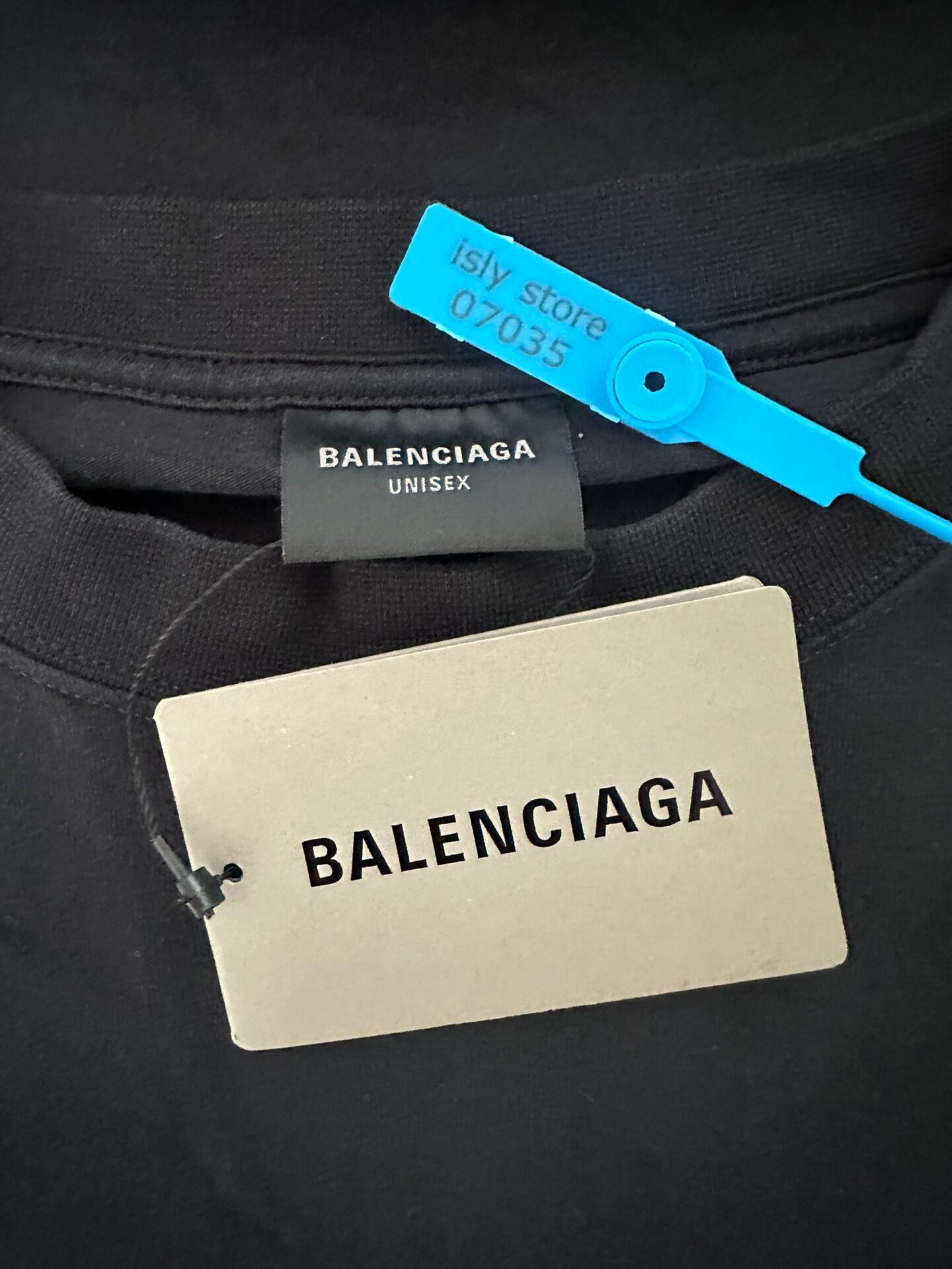 Balenciaga Men’s Black Logo T-Shirt — label