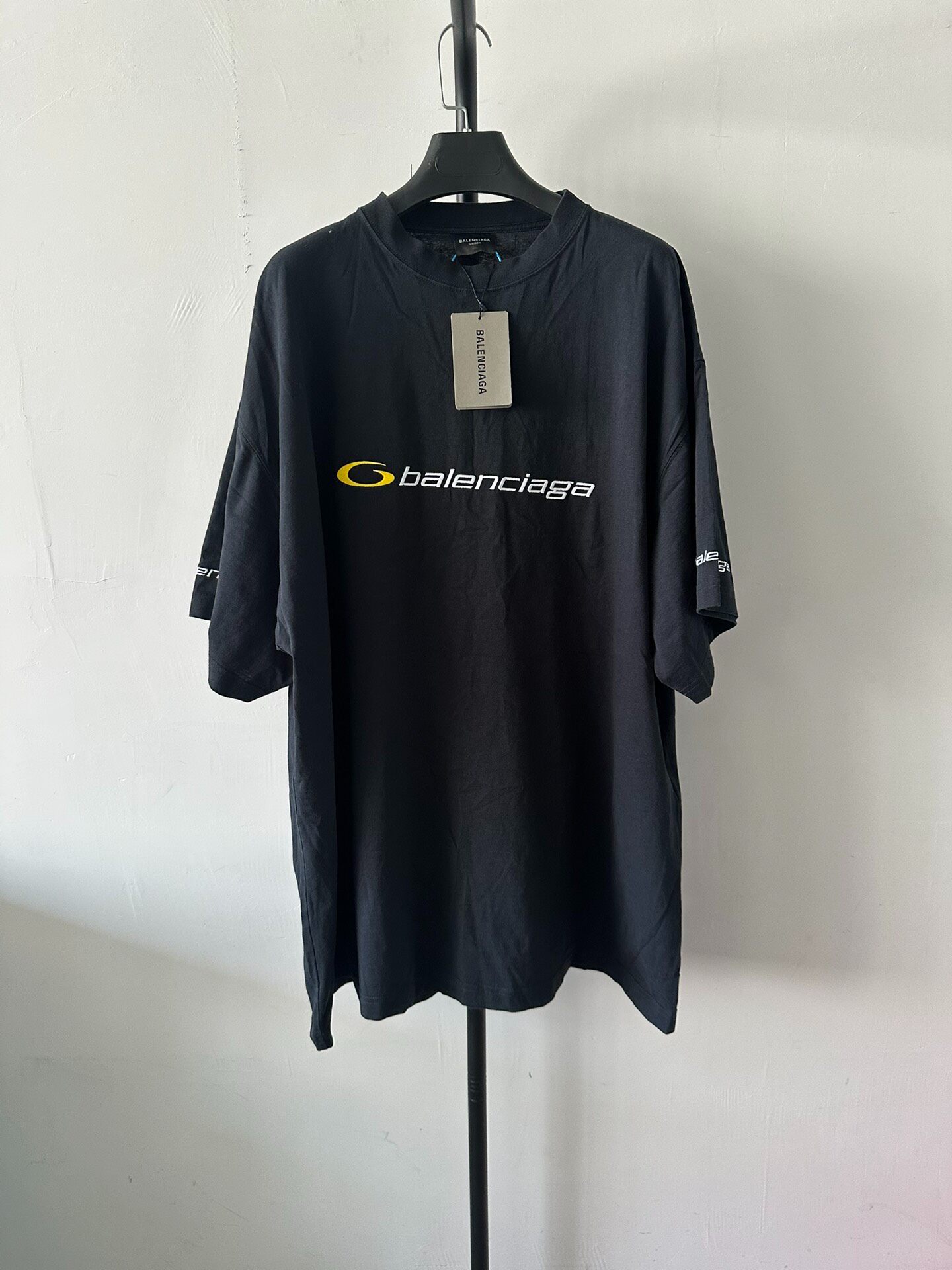 Balenciaga Men’s Black Logo T-Shirt