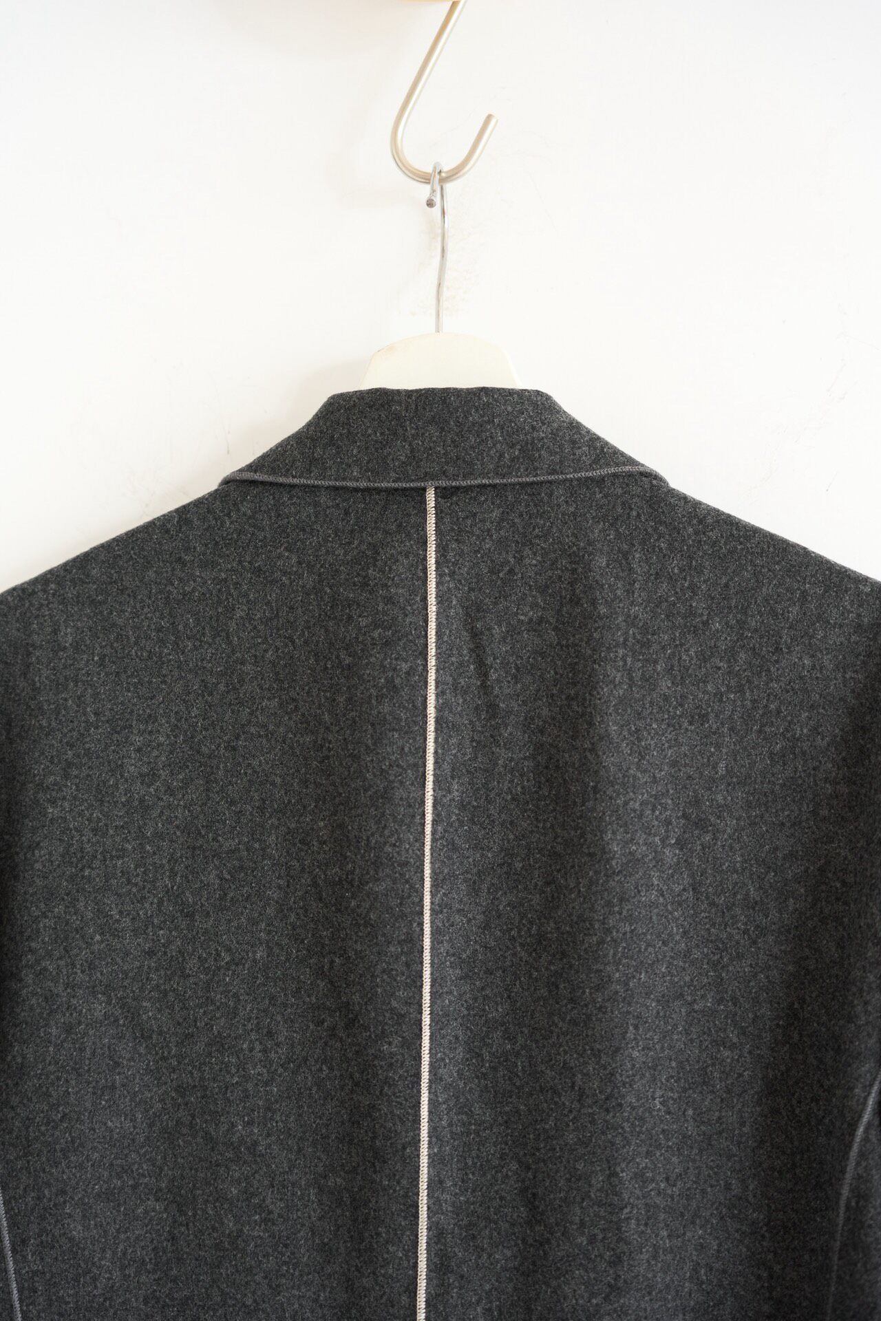 Yohji Yamamoto 01Aw Mafia White Stitch Blazer — label