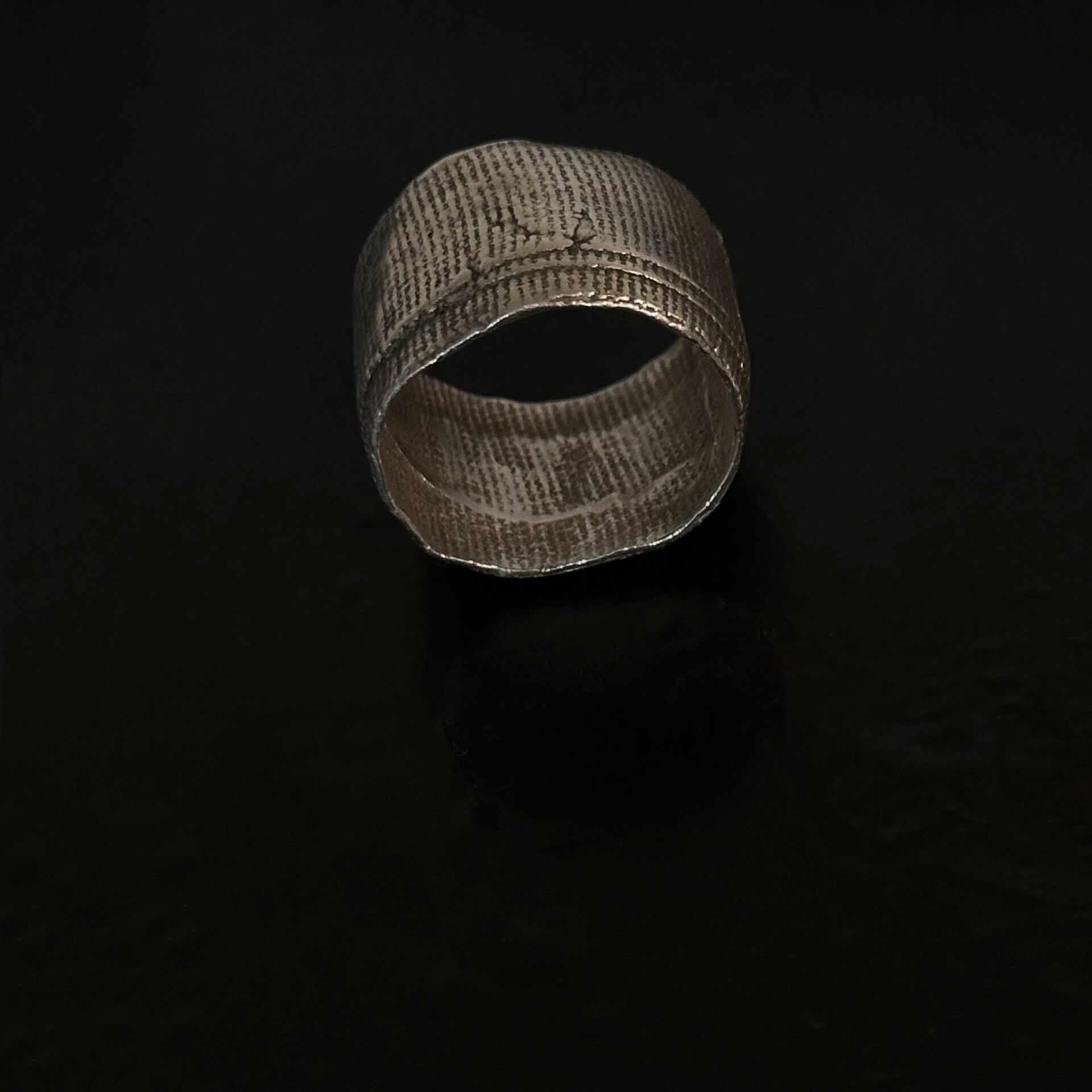 DETAJ VTGR03 Silver Band Ring — label