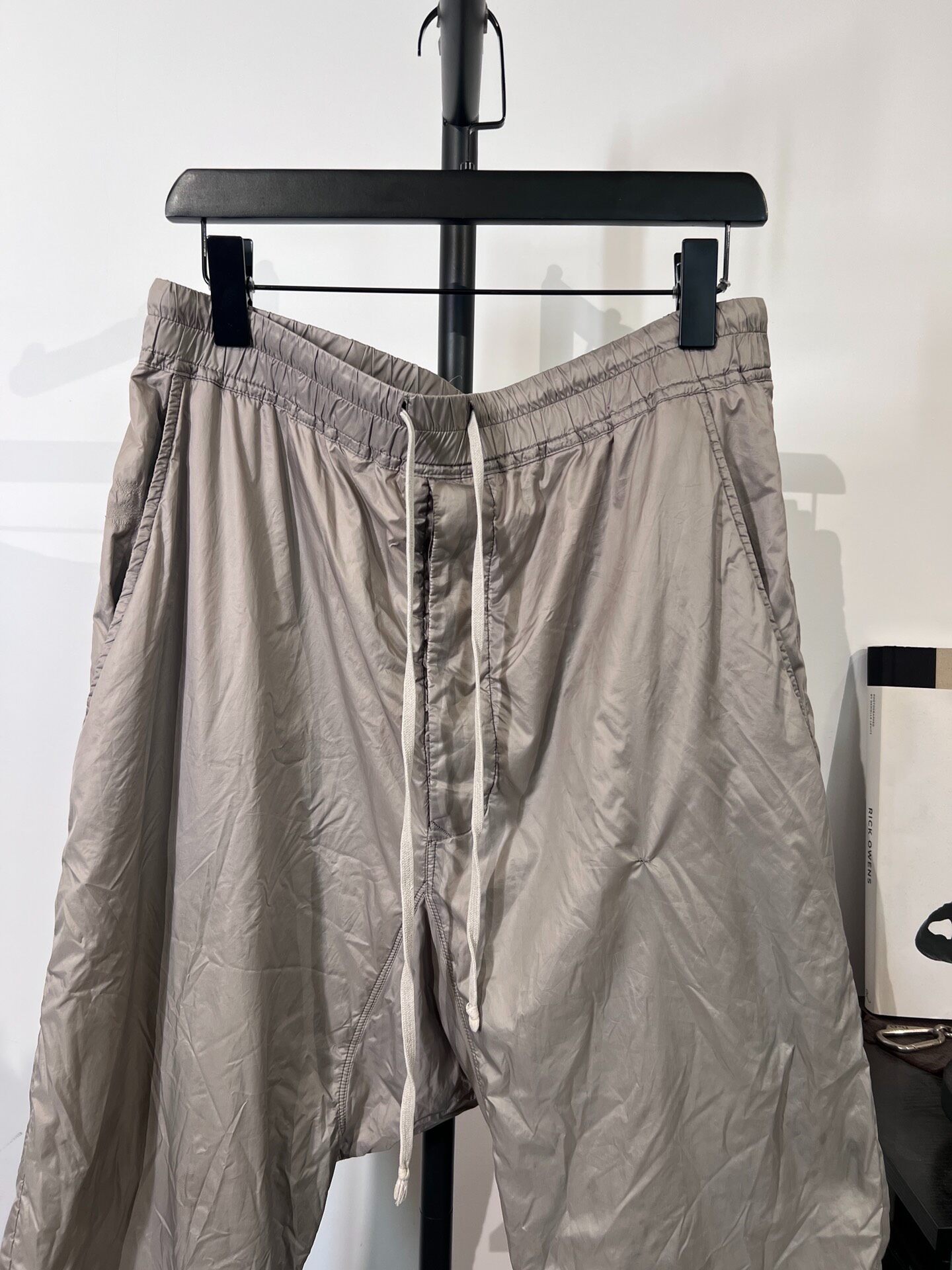 Rick Owens Mainline Nylon Cropped Pants — detail