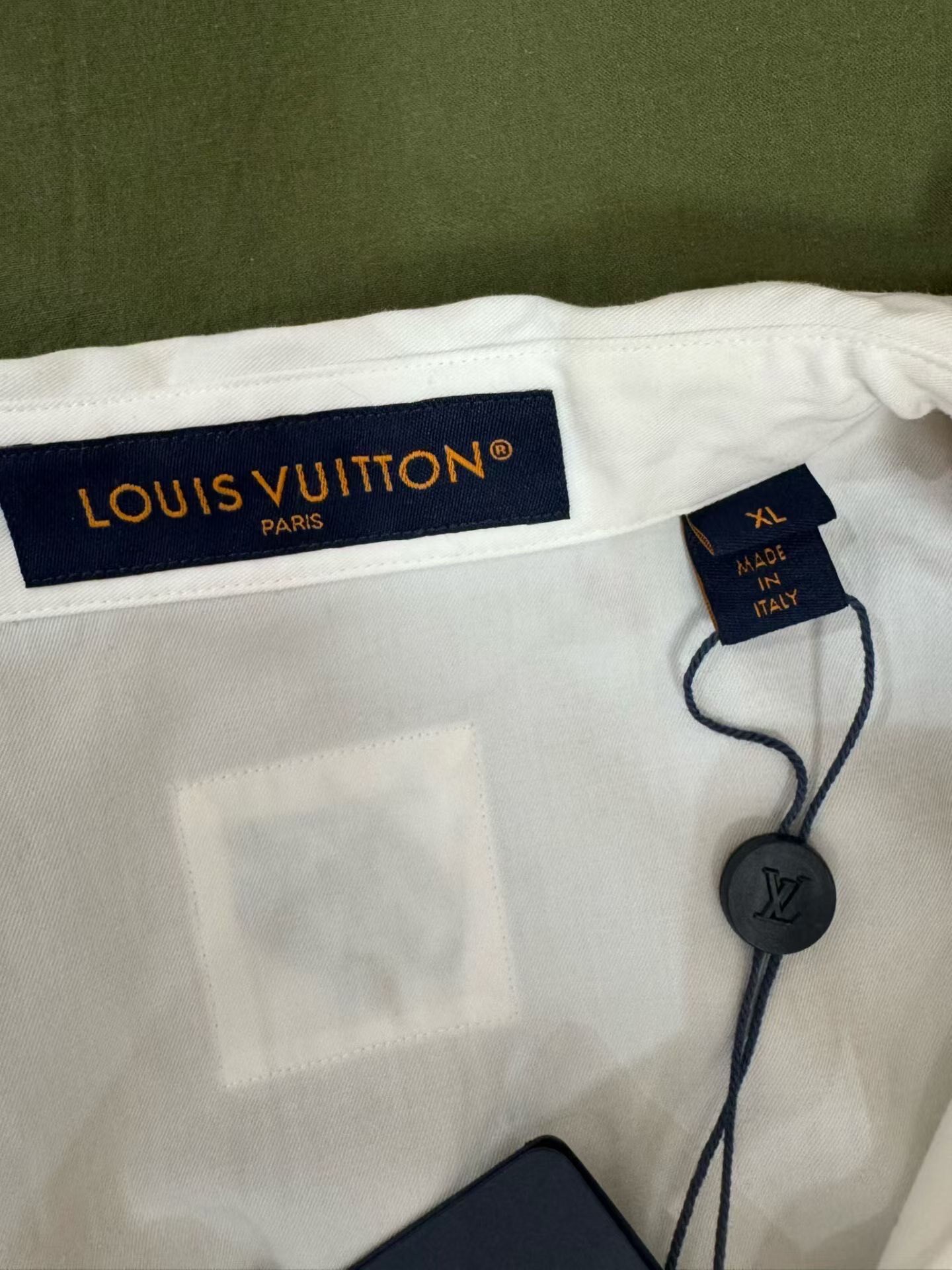 Louis Vuitton Pharrell Flower Short Shirt — detail