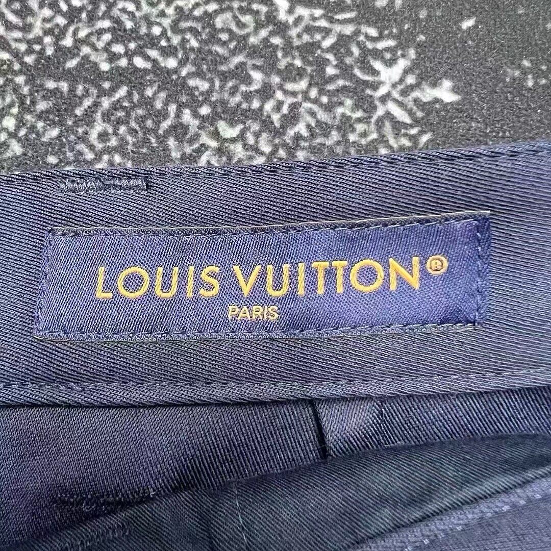 Louis Vuitton Navy Cargo Pants — detail