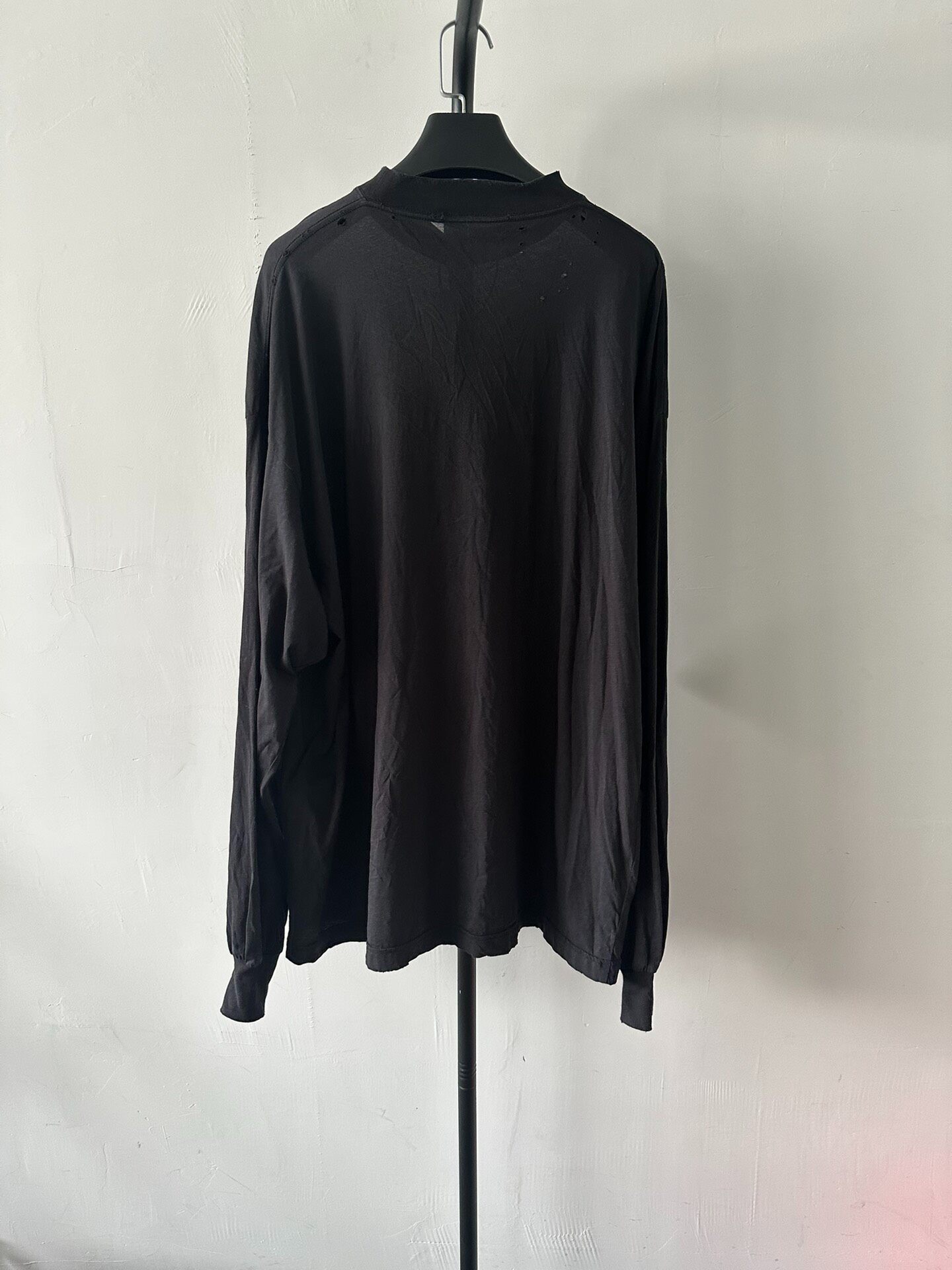 Balenciaga Black Loose Long-Sleeve T-Shirt — front