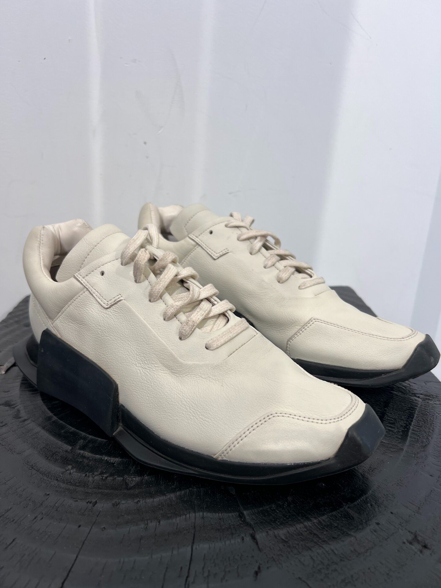 Rick Owens x Adidas Level Runner Low 2 — front