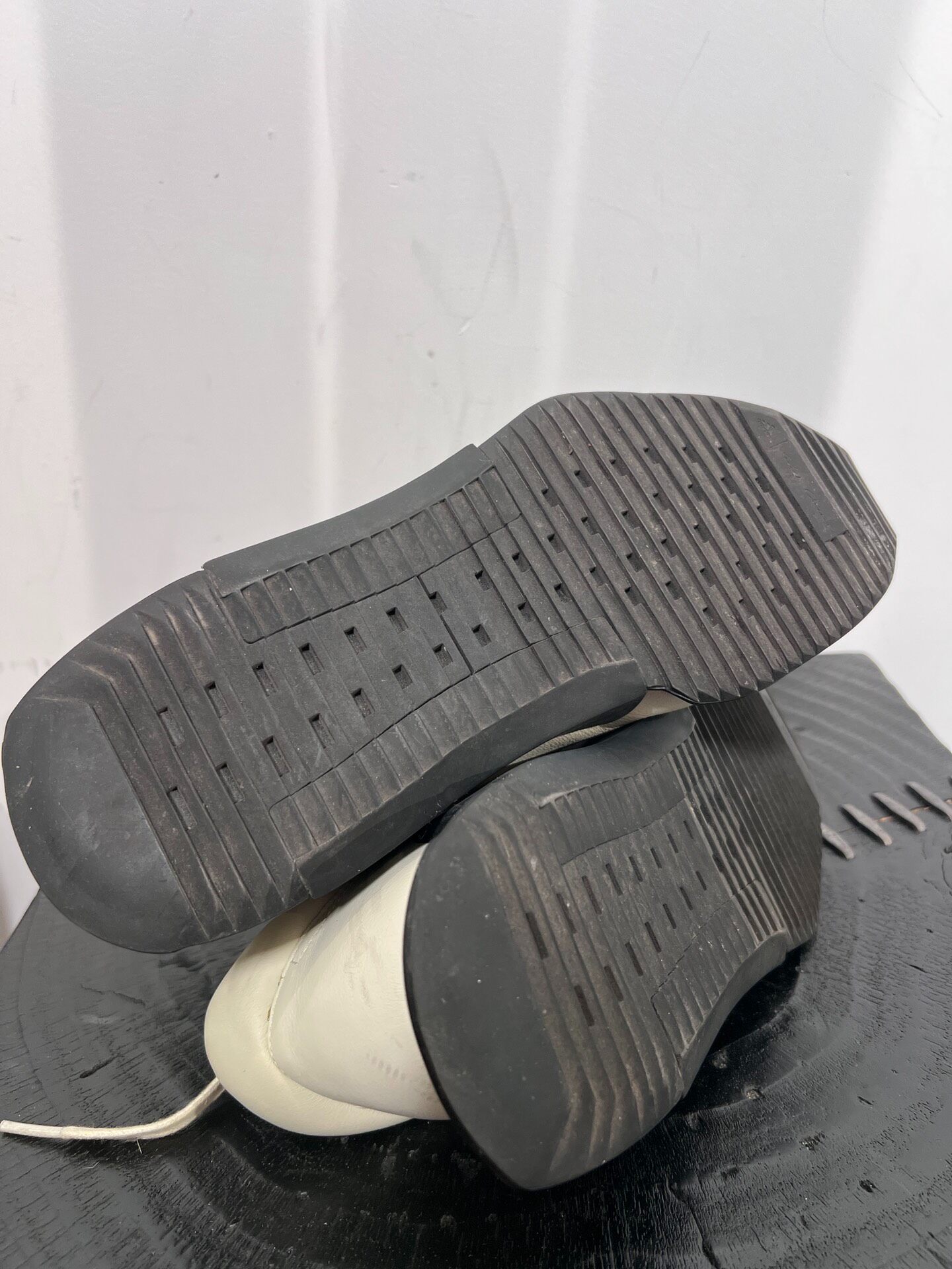 Rick Owens x Adidas Level Runner Low 2 — label