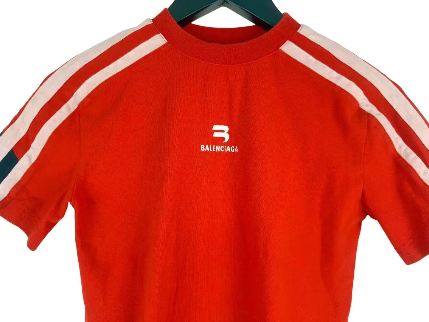 Balenciaga Sporty B Short Sleeve T-Shirt — detail