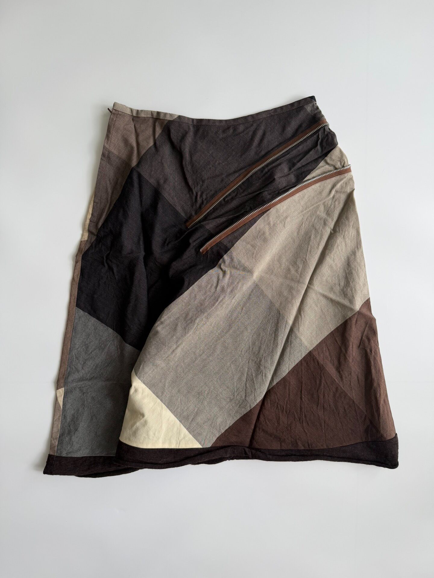 Tricot CDG Geometric Zip Patchwork Skirt — front