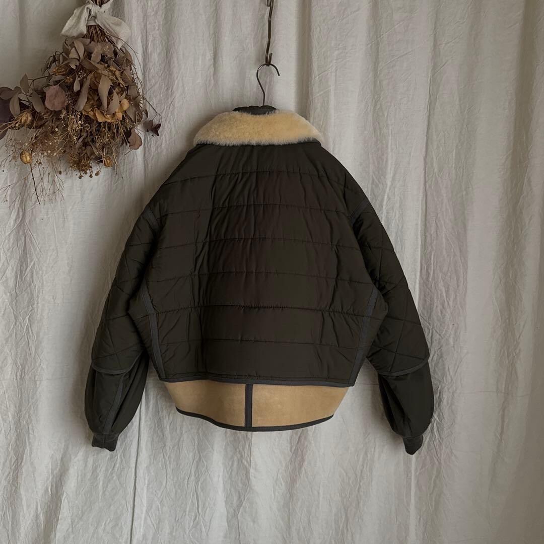 Devoa 24AW Quilted Fur Collar Jacket — label