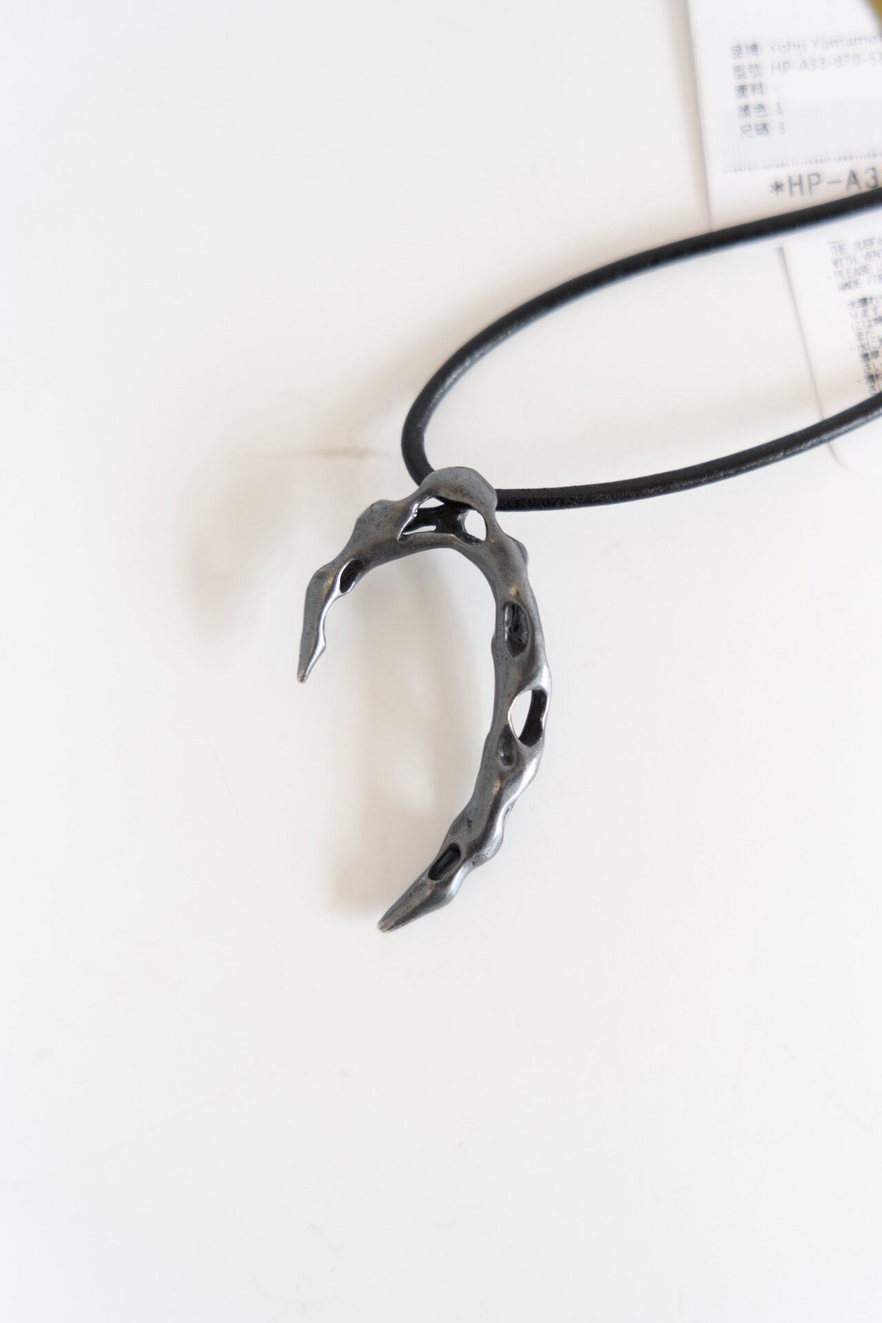 Yohji Yamamoto Hollow Crescent Necklace — detail