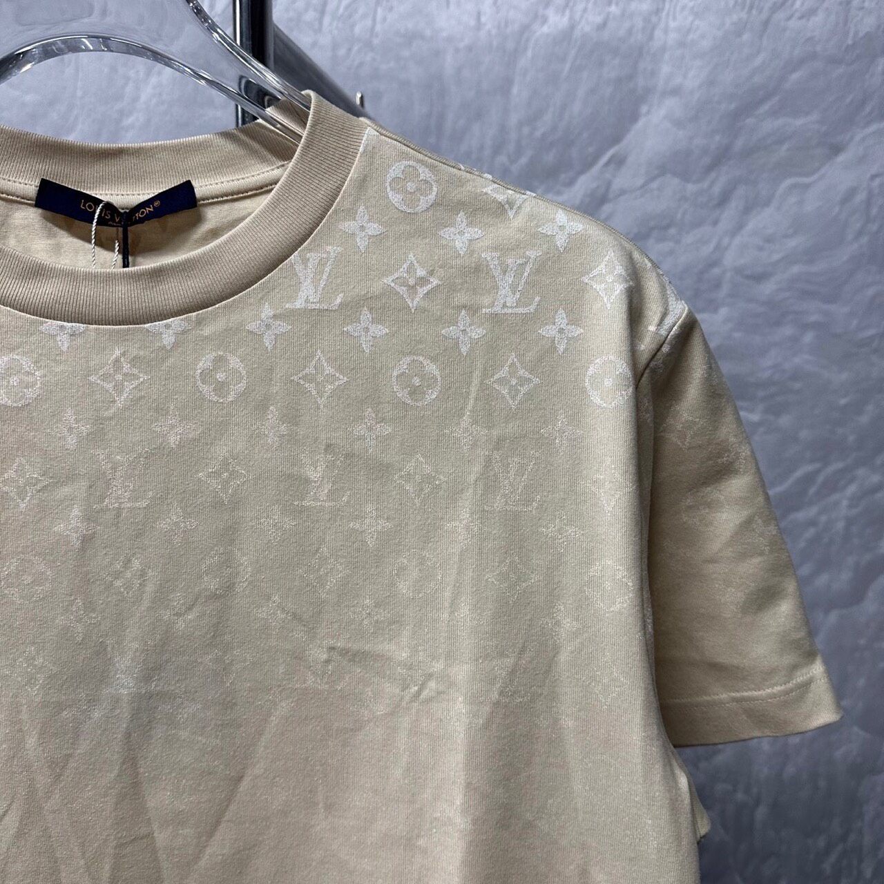 Louis Vuitton SS25 Gradient Short Sleeve Tee — detail