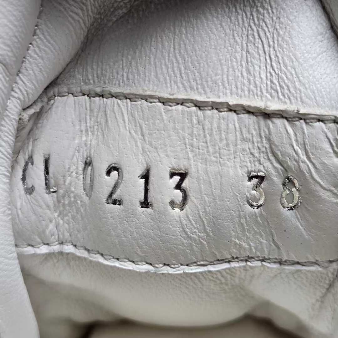 Louis Vuitton Archlight 2.0 Sneakers — label