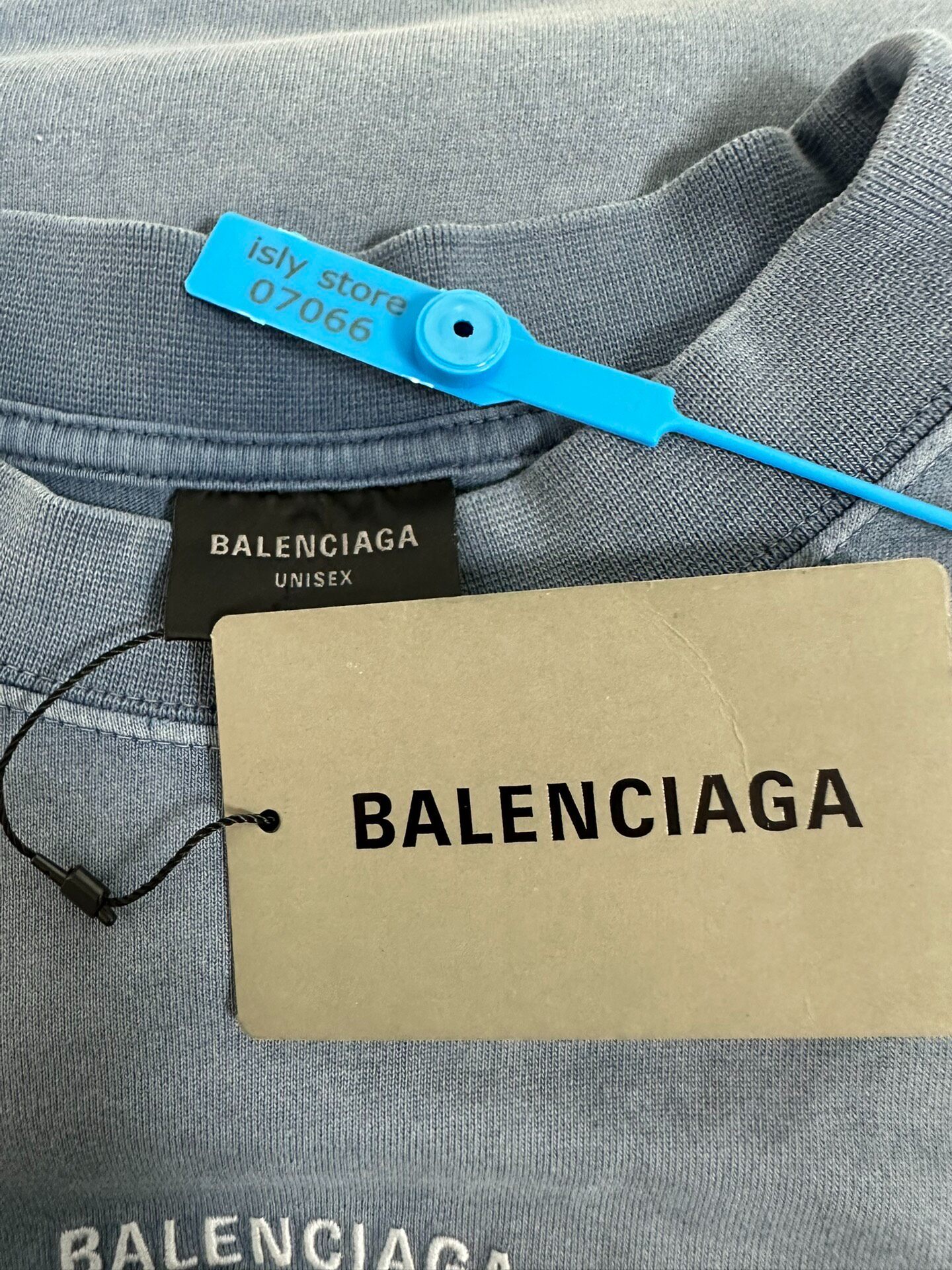 Balenciaga Men's Blue Short Sleeve T-Shirt — label