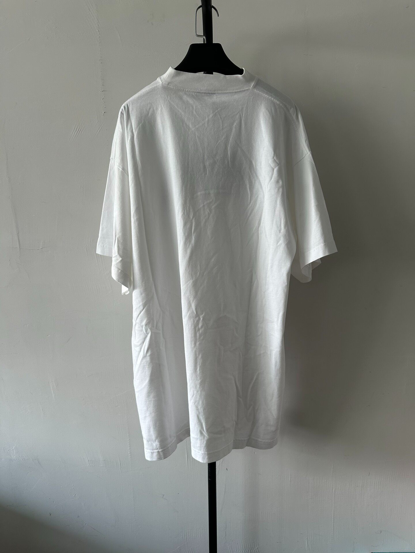 Balenciaga Women's White Short Sleeve T-Shirt — front