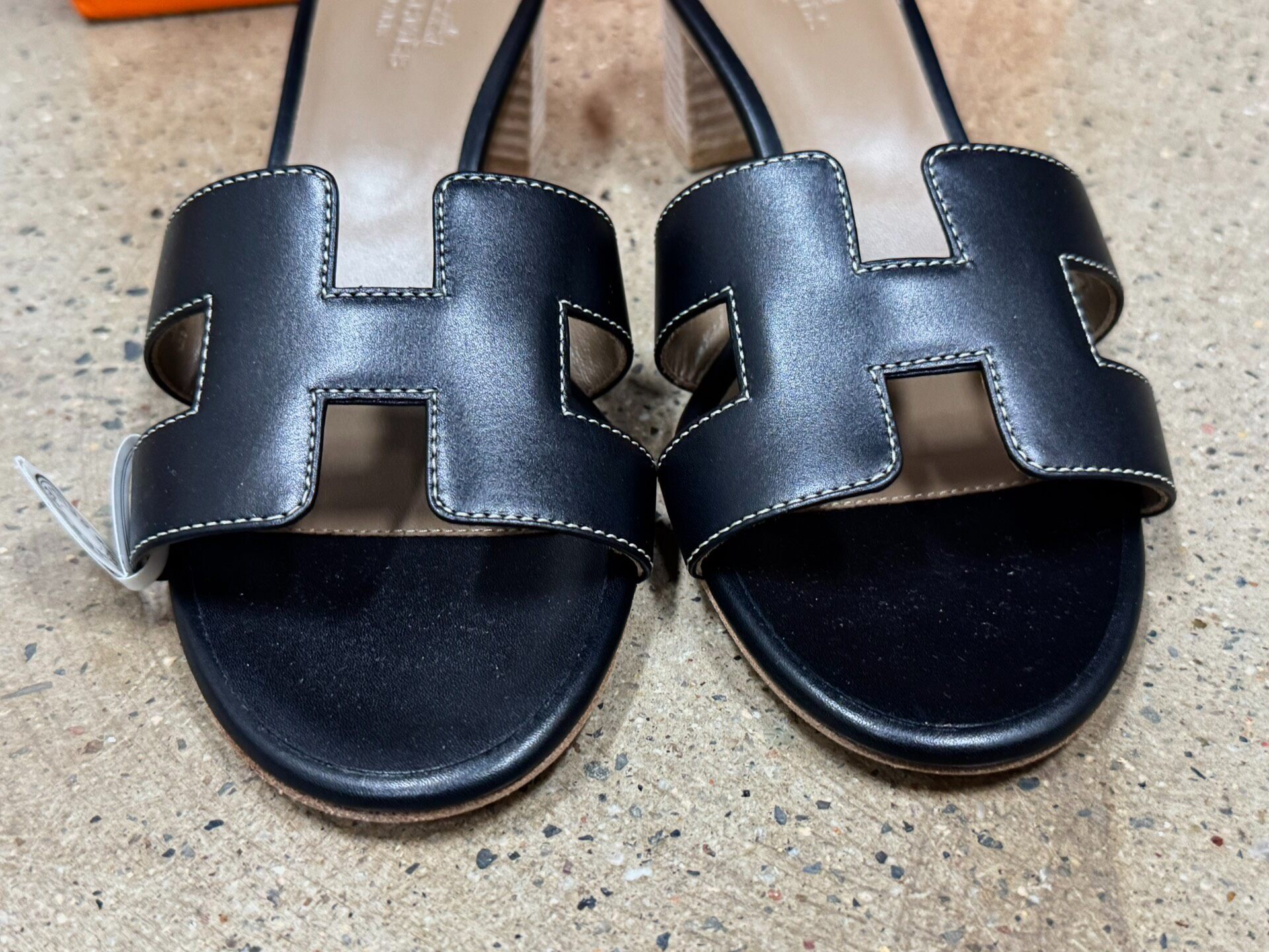 Hermes Oasis Black Leather Sandal — label