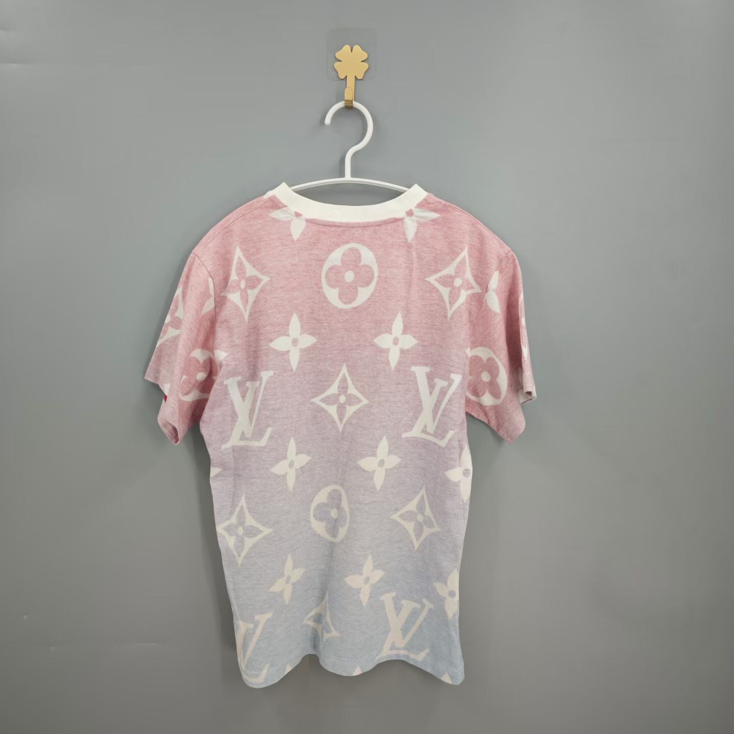 LV Pink Gradient Monogram Chain Tee — front