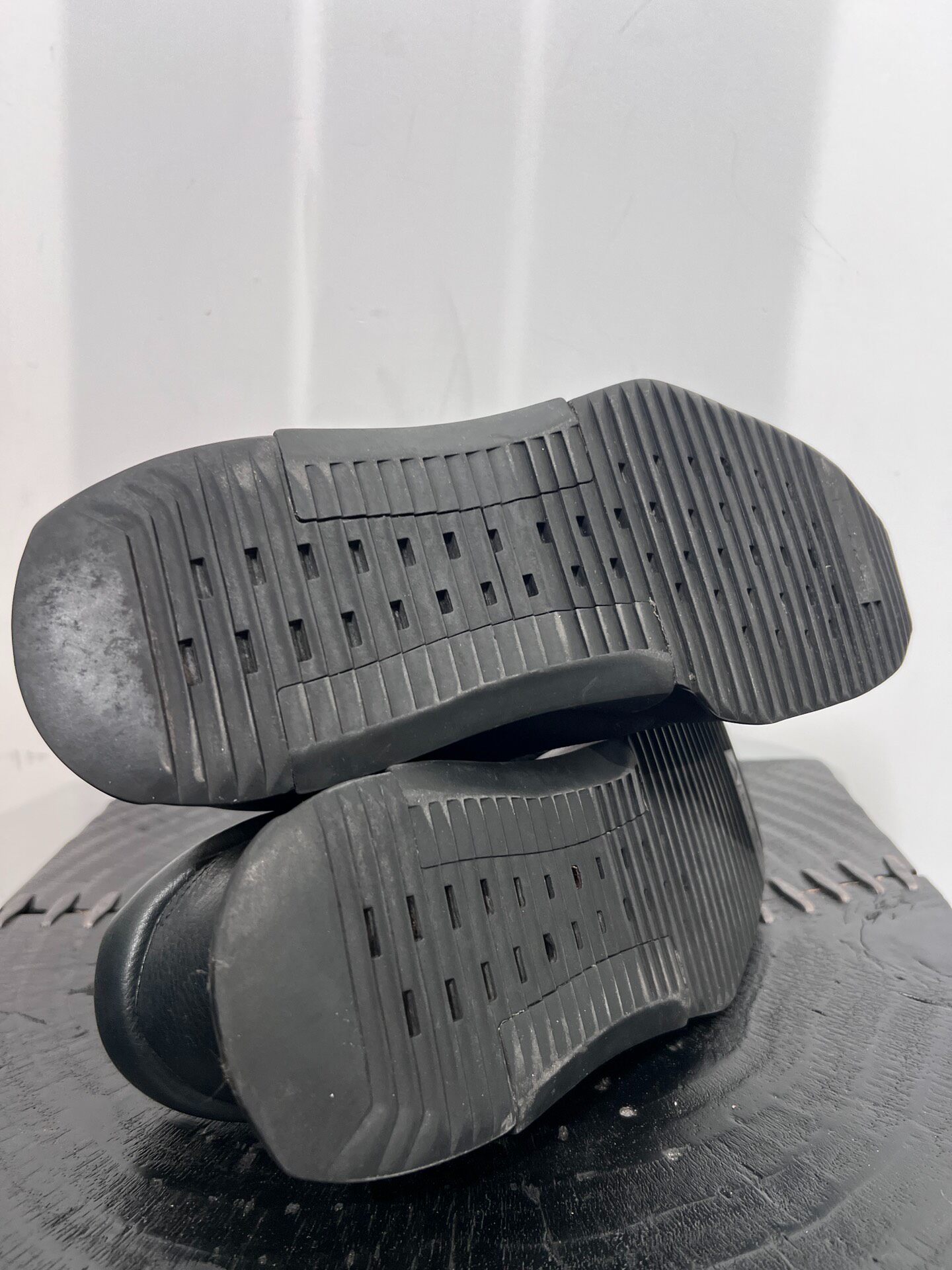 Rick Owens x Adidas Level Runner Sneakers — label